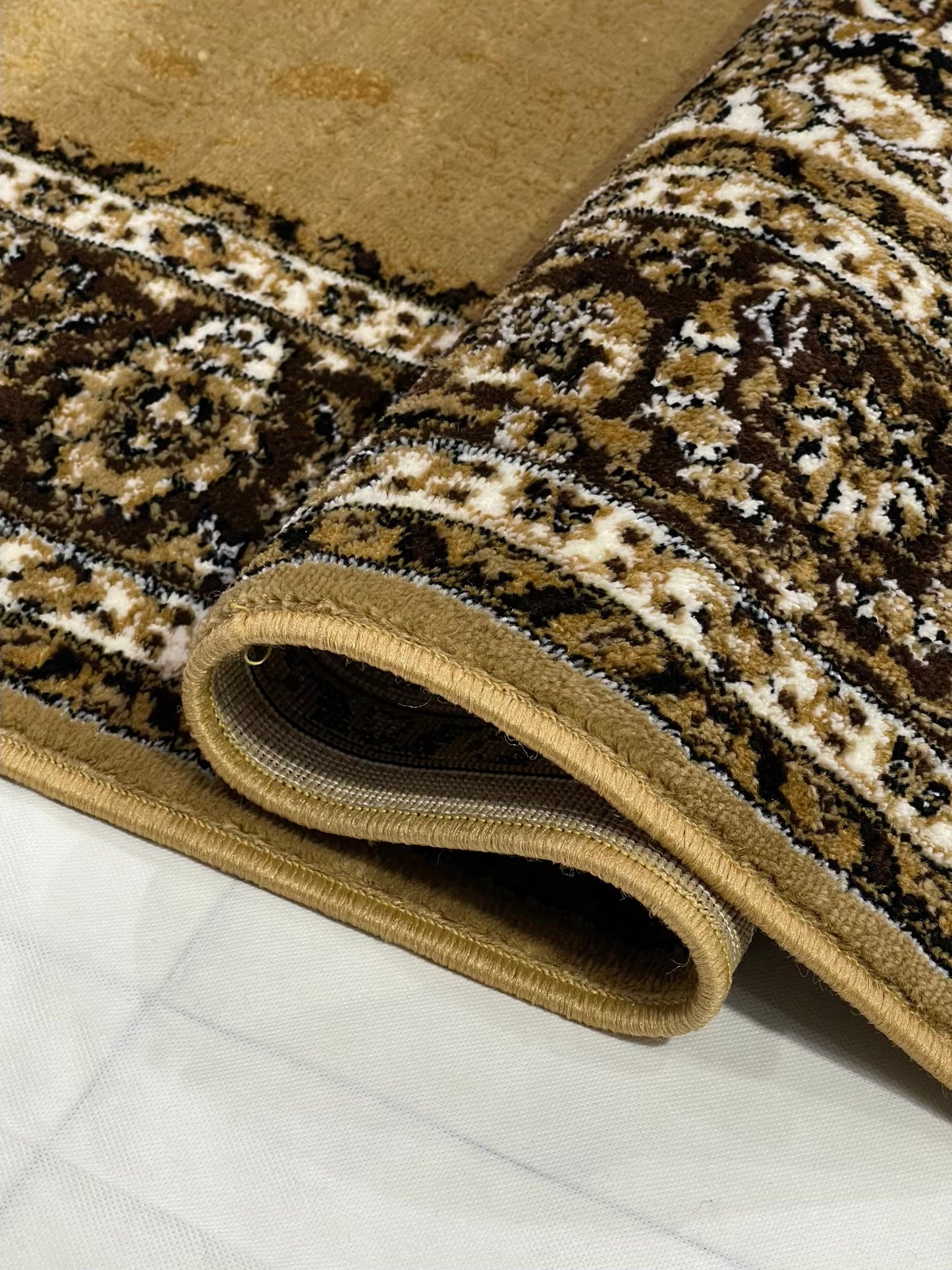 Persian  Polypropylene woven Rug.
Article-21-Beige