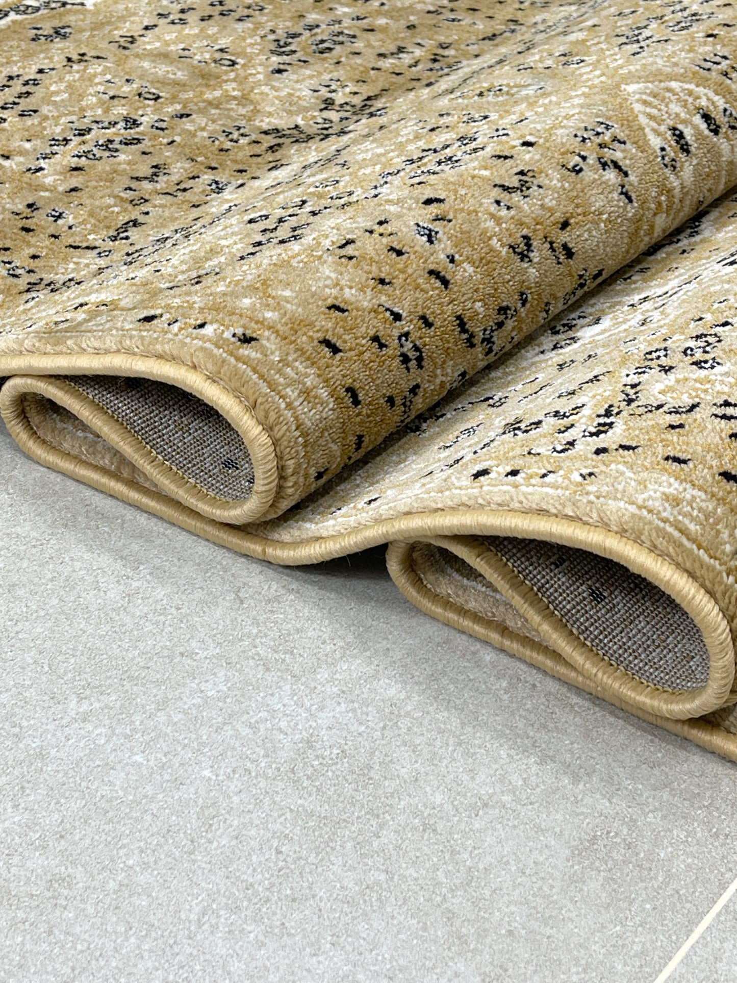 Beige Persian Polypropylene Woven Rug.
 Size : 2.6 ft width x 6.6 ft length
 (80 cm x 200cm)