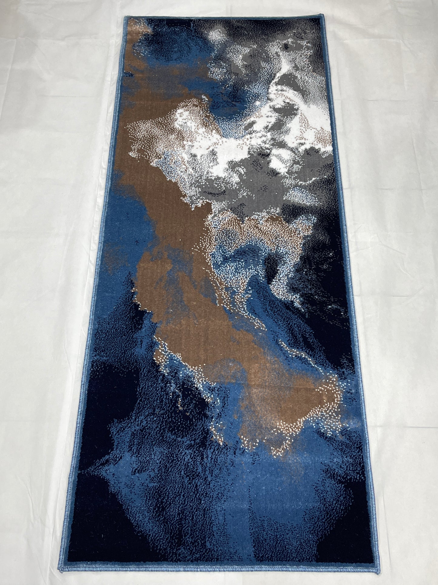 Blue Modern Polypropylene Woven Rug.  Size : 2.6 ft width x 6.6 ft length  (80 cm x 200cm)