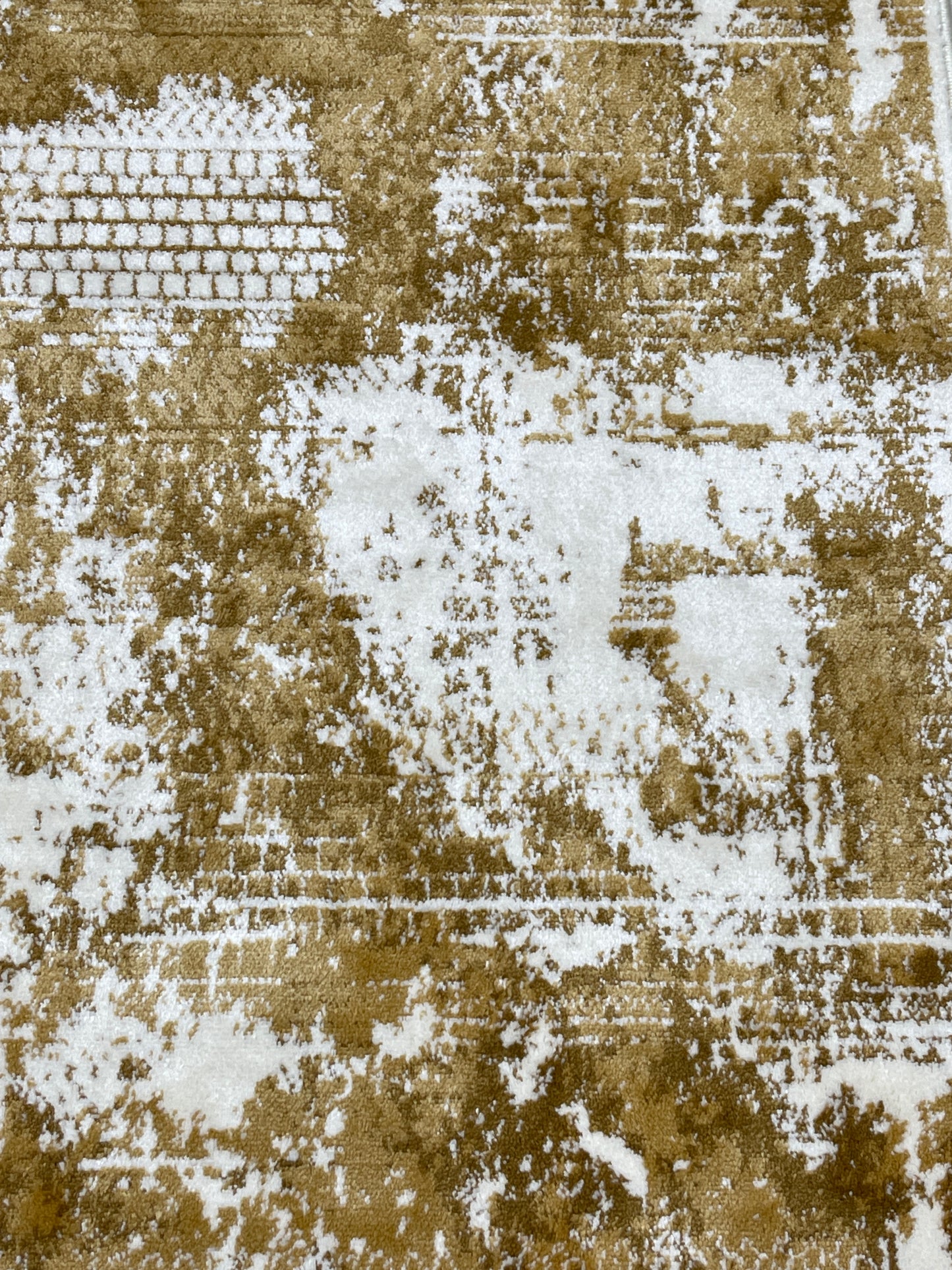 Off white Modern Polypropylene Woven Rug.  Size : 2.6 ft width x 6.6 ft length  (80 cm x 200cm)