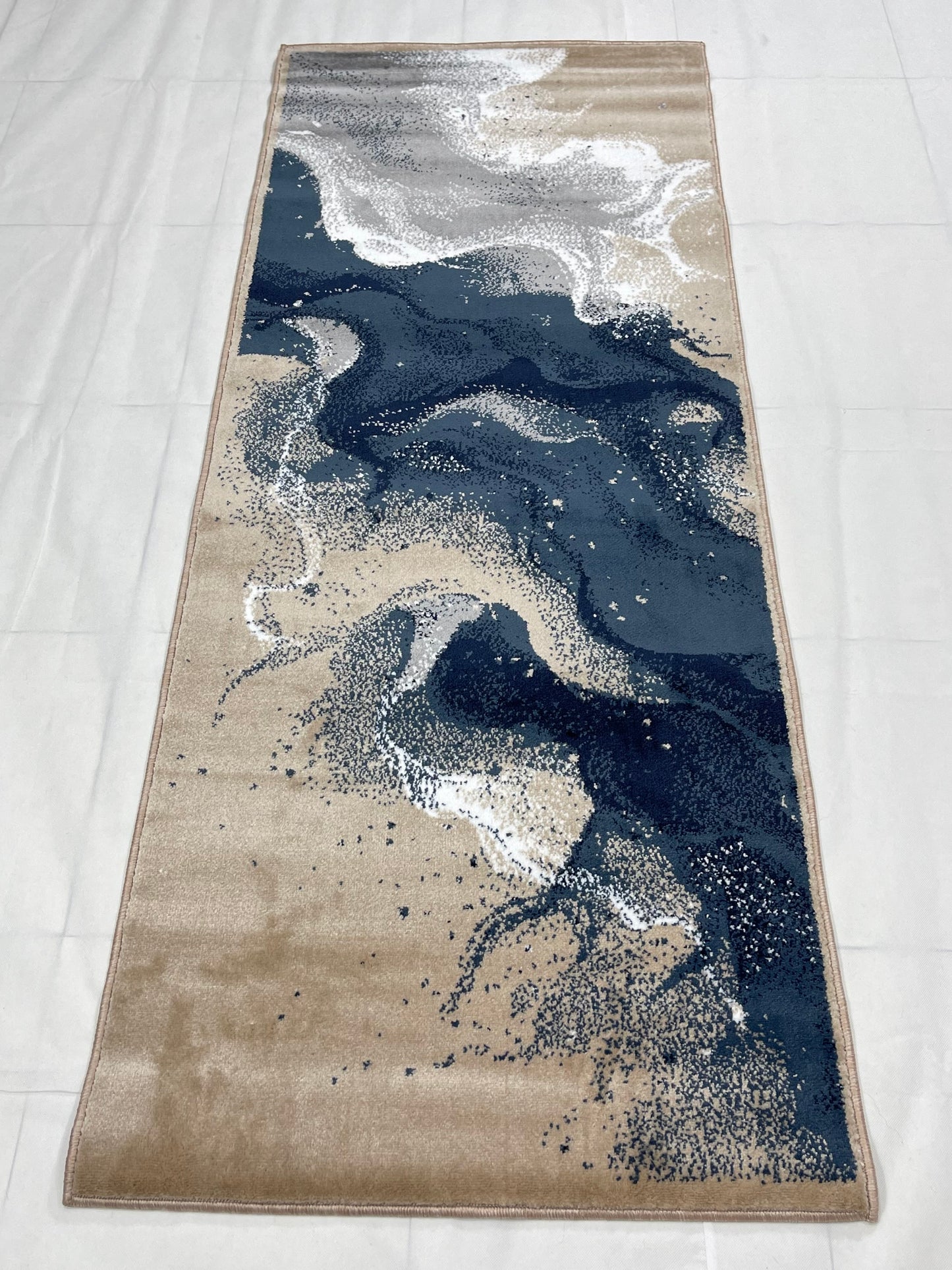 Mink Modern Polypropylene Woven Runner.
Size : 2.6 ft width x 6.6 ft length