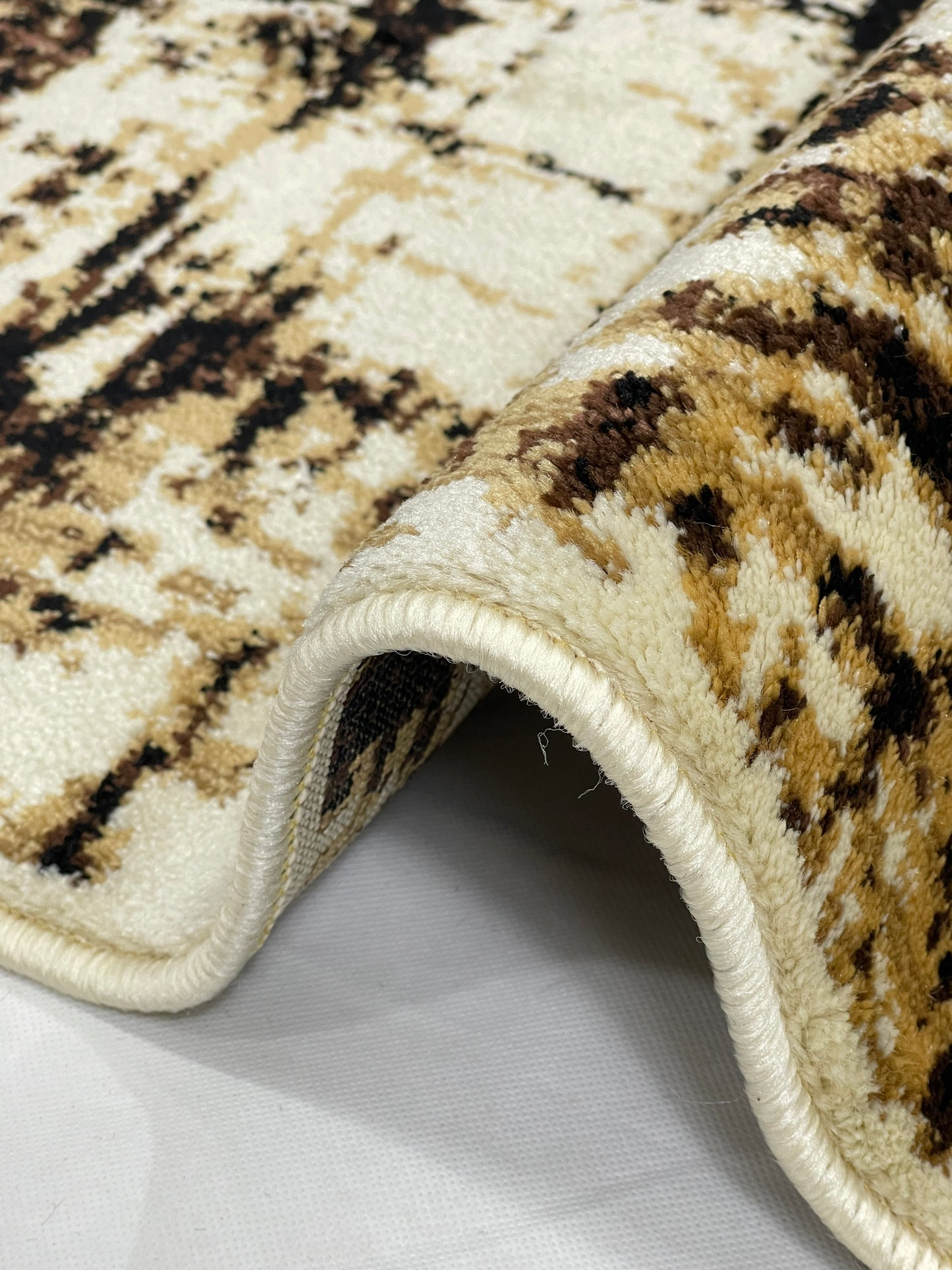 Modern polypropylene Rug,back woven(Article-664-Off white)
