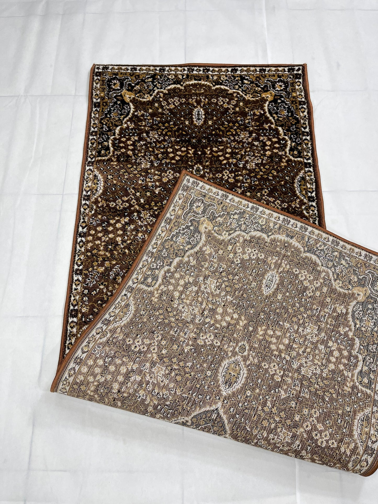 Brown Persian Polypropylene Woven Rug.  Size : 2.6 ft width x 6.6 ft length  (80 cm x 200cm)