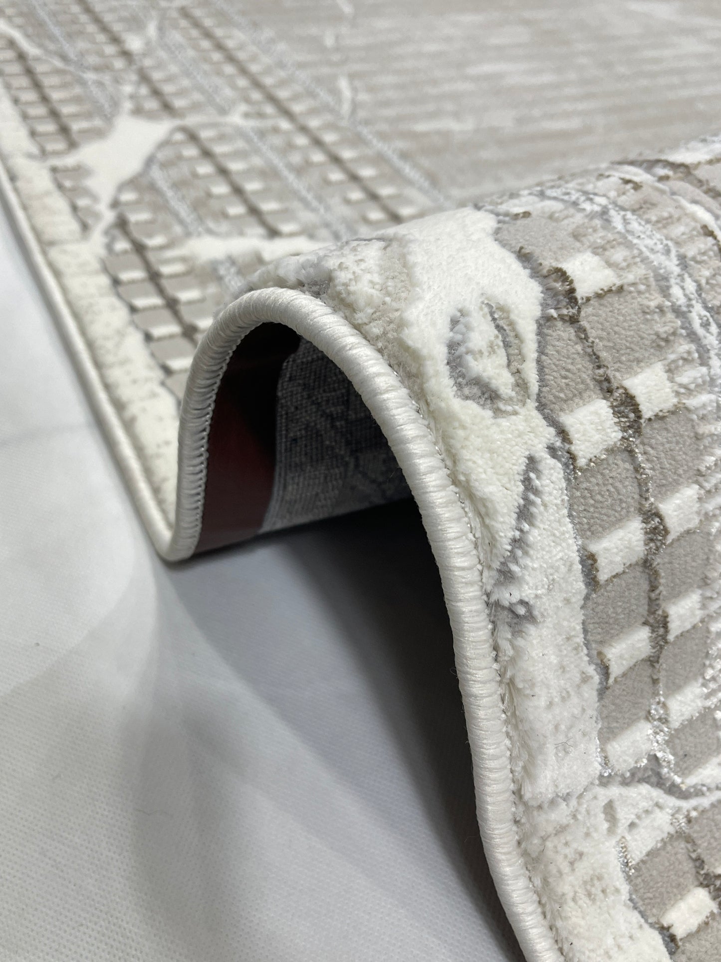 New Turkish Silk (Surya A) 
Size: 6.6 ft width x 9.6 ft length (200cm x 290cm)
Article -626- Off White , Grey