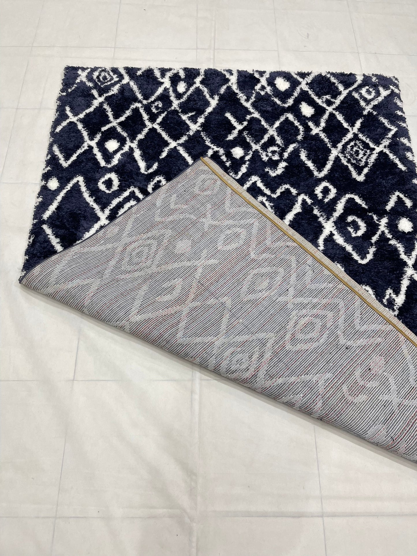 Turkish Shaggy Rug With Woven Back.  Size : 5 Ft Width x 7.3 Ft Length (160cm x 220cm) Article-05-Blue