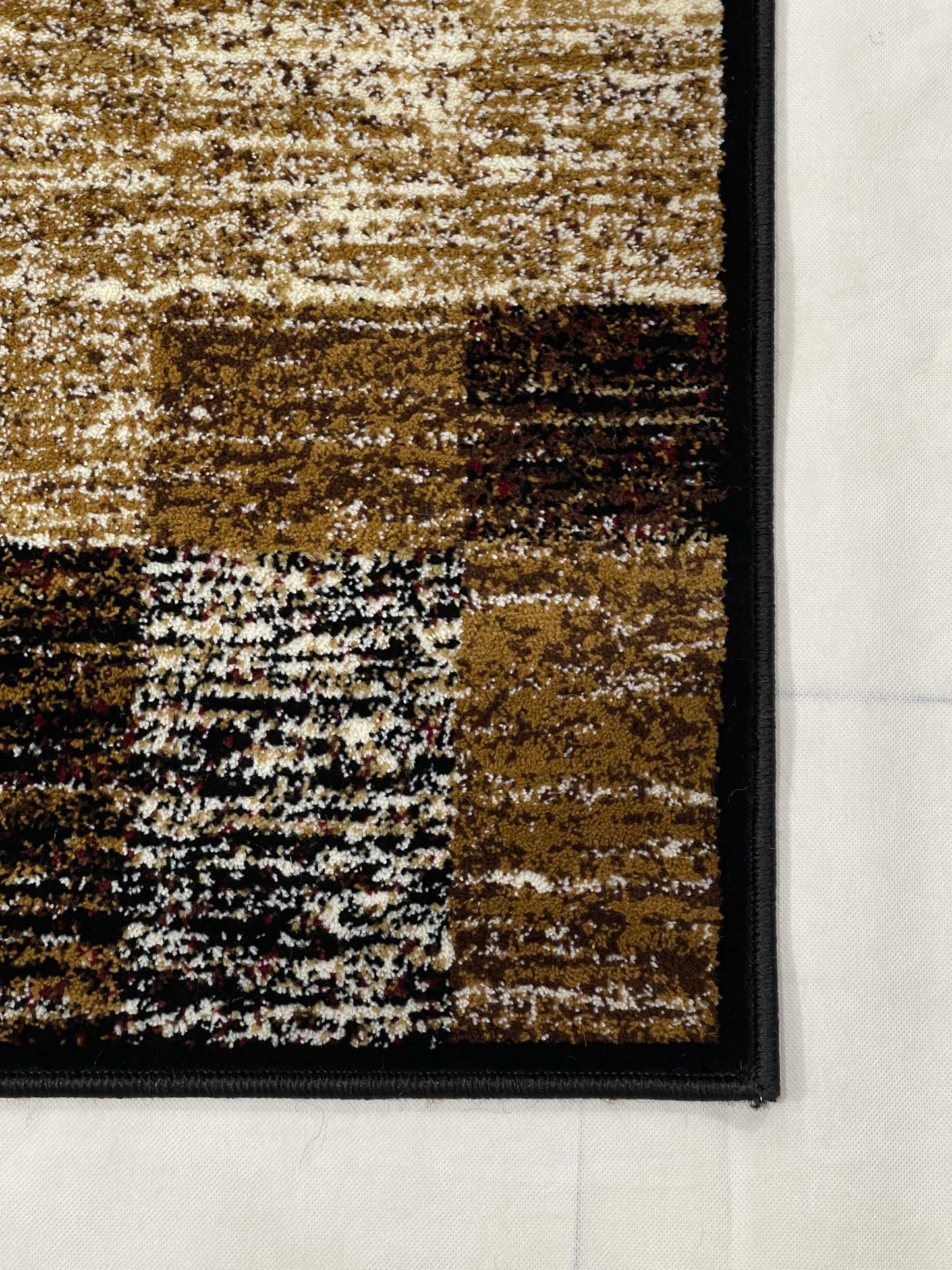 Modern polypropylene Rug,back woven(Article-455-Black)
Size : 5ft width  x 7.3ft length (150cm x 220cm)