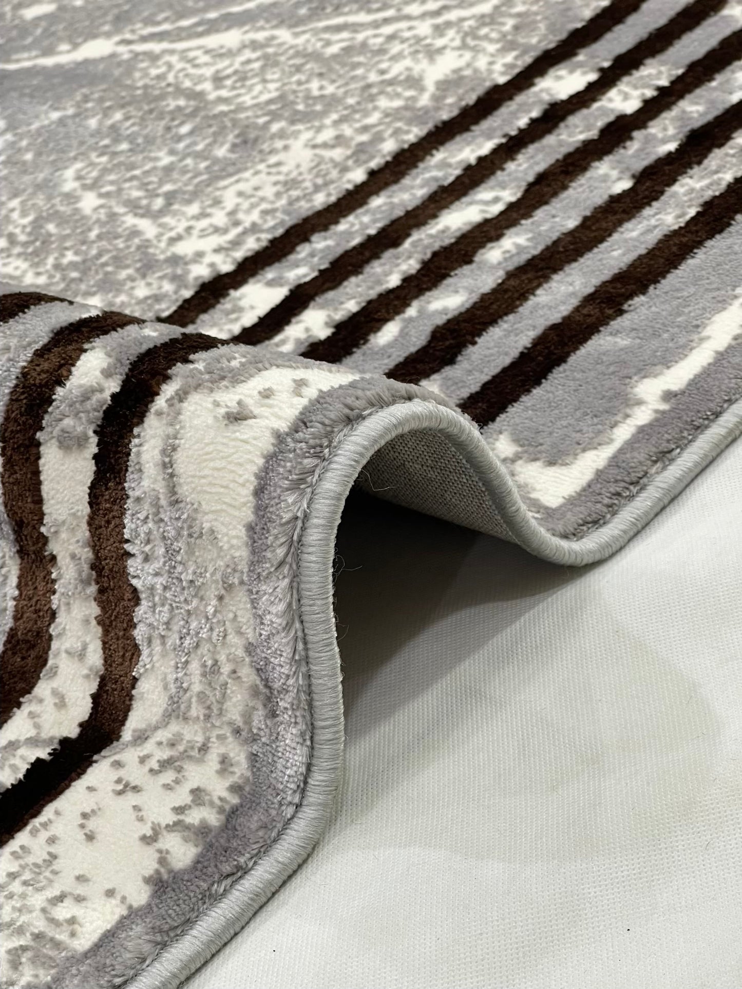 Pakistani Silk Woven Rug.(Article-1465-Grey ) Size : 5ft width  x 7.3ft length (150cm x 220cm)