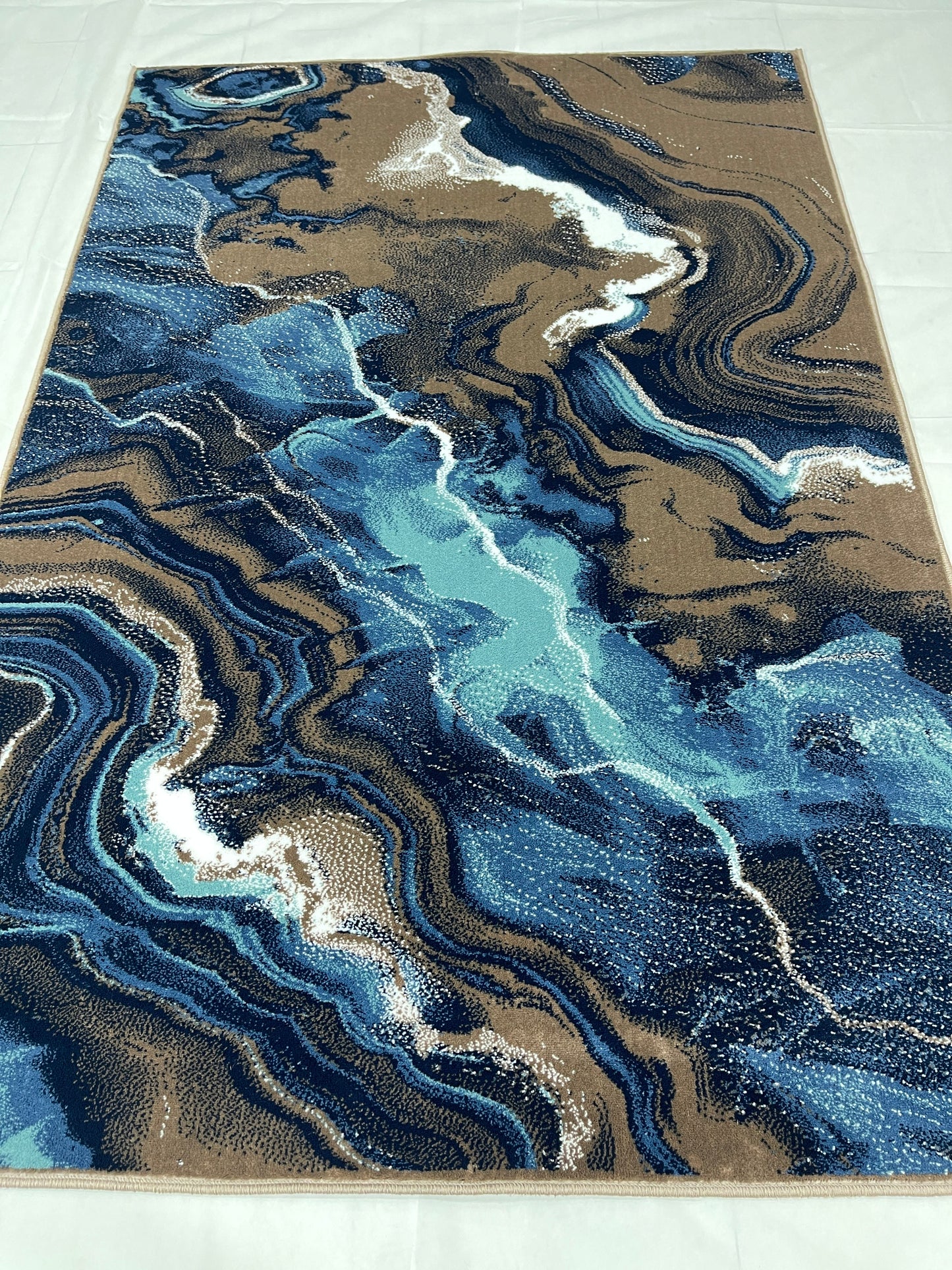 Modern polypropylene Rug,back woven(Article-1999-Mink)
Size : 5ft width  x 7.3ft length (150cm x 220cm)