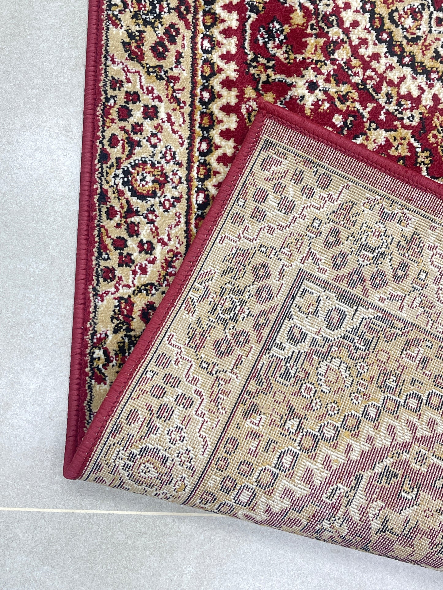 Red Persian Polypropylene Woven Rug.
 Size : 2.6 ft width x 6.6 ft length
 (80 cm x 200cm)