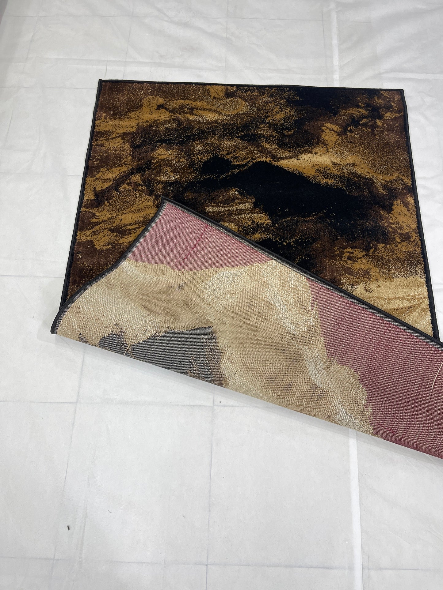 Modern polypropylene Rug,back woven
(Article-175-Black Multi)
Size : 4 ft width x 5.6 ft length (120 cm x 170 cm)