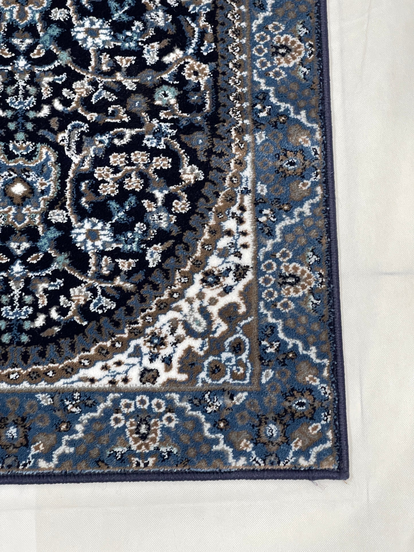 Blue Persian Polypropylene Woven Rug.  Size : 2.6 ft width x 6.6 ft length  (80 cm x 200cm)