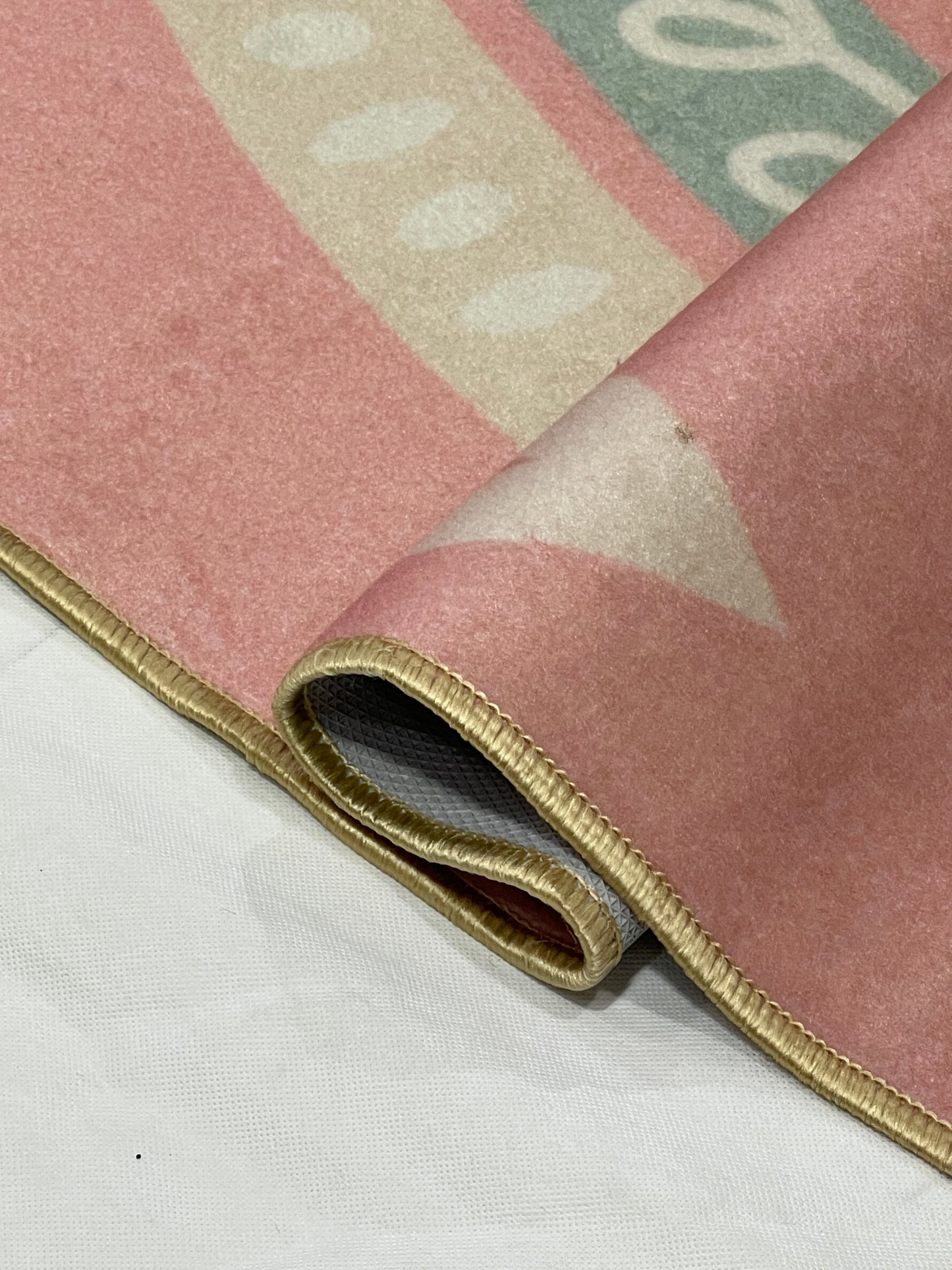 TPR Non Woven Rug.  Article-71-Pink