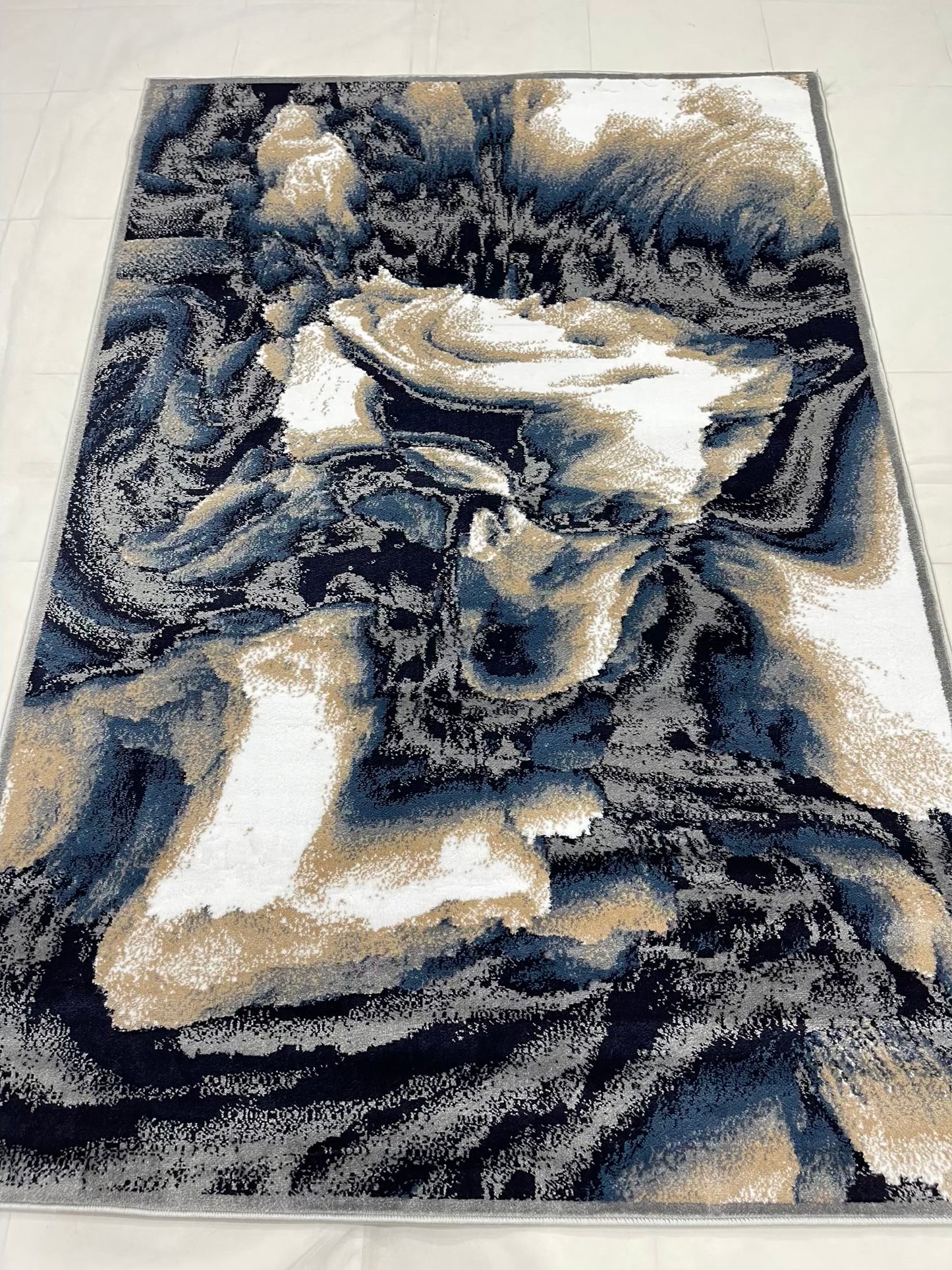 Modern polypropylene Rug,back woven(Article-6774-Grey ) Size : 5ft width  x 7.3ft length (150cm x 220cm)