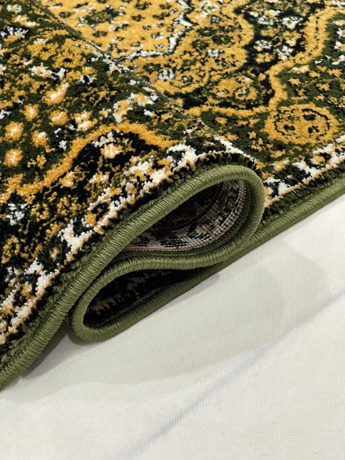 Green Persian Polypropylene Woven Runner.
 Size : 2.6 ft width x 6.6 ft length
 (80 cm x 200cm)