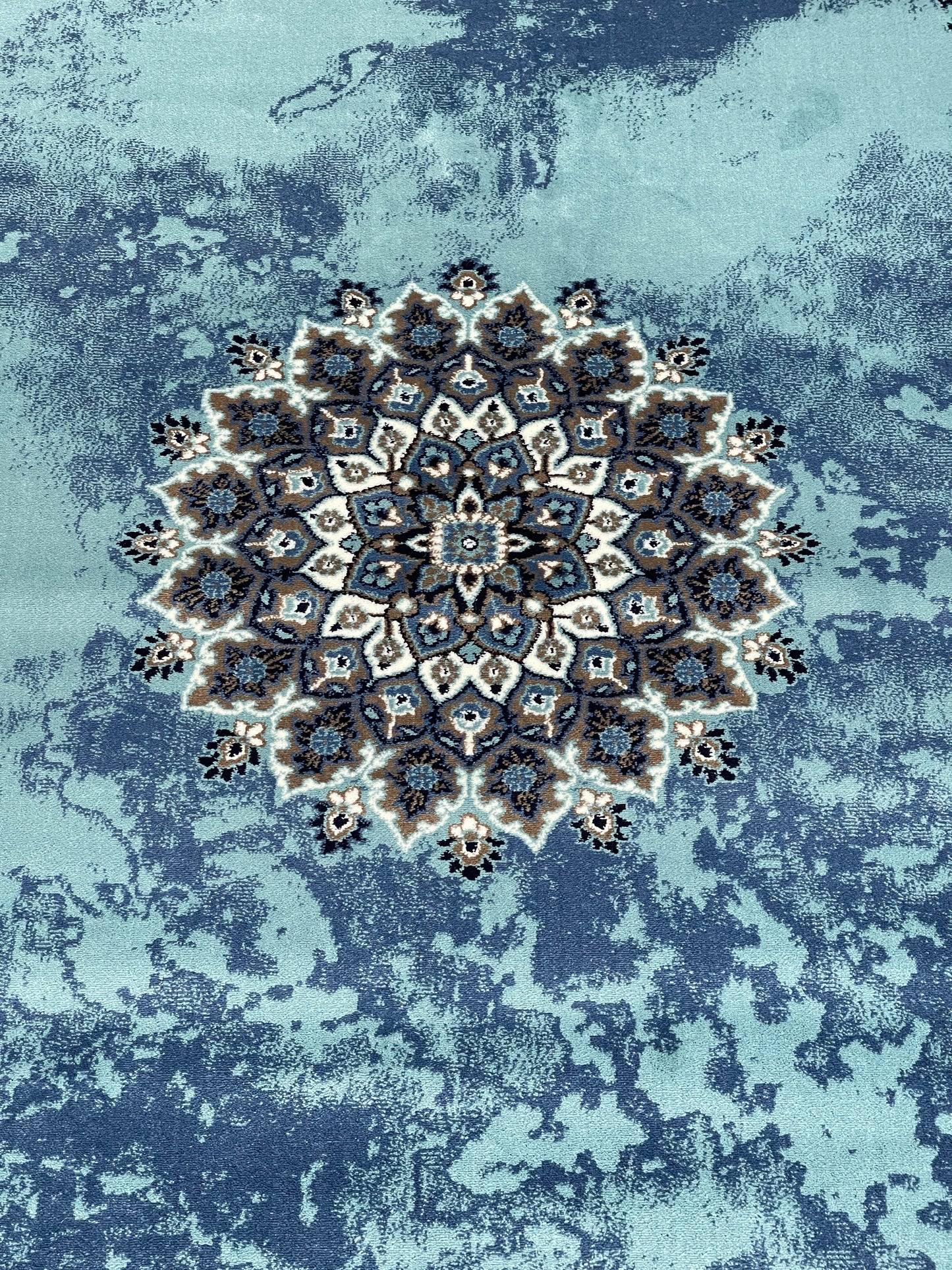 Persian polypropylene Rug,back woven(Article-39-Feroze)
Size : 6.6 ft width x 9.6 ft length (200cm x 290cm)