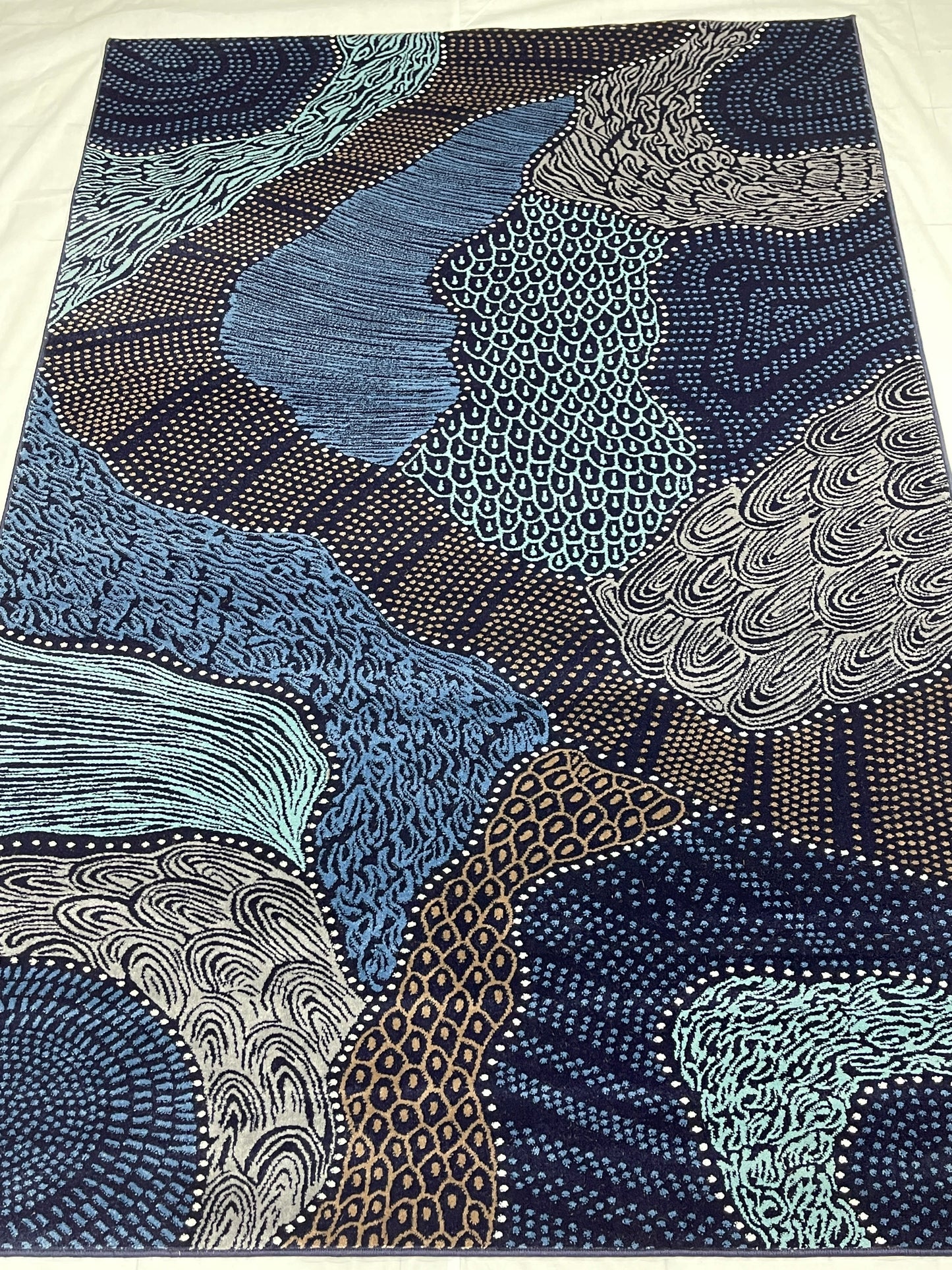 Modern polypropylene Rug,back woven(Article-125-Blue)
Size : 6.6 ft width x 9.6 ft length (200cm x 290cm)