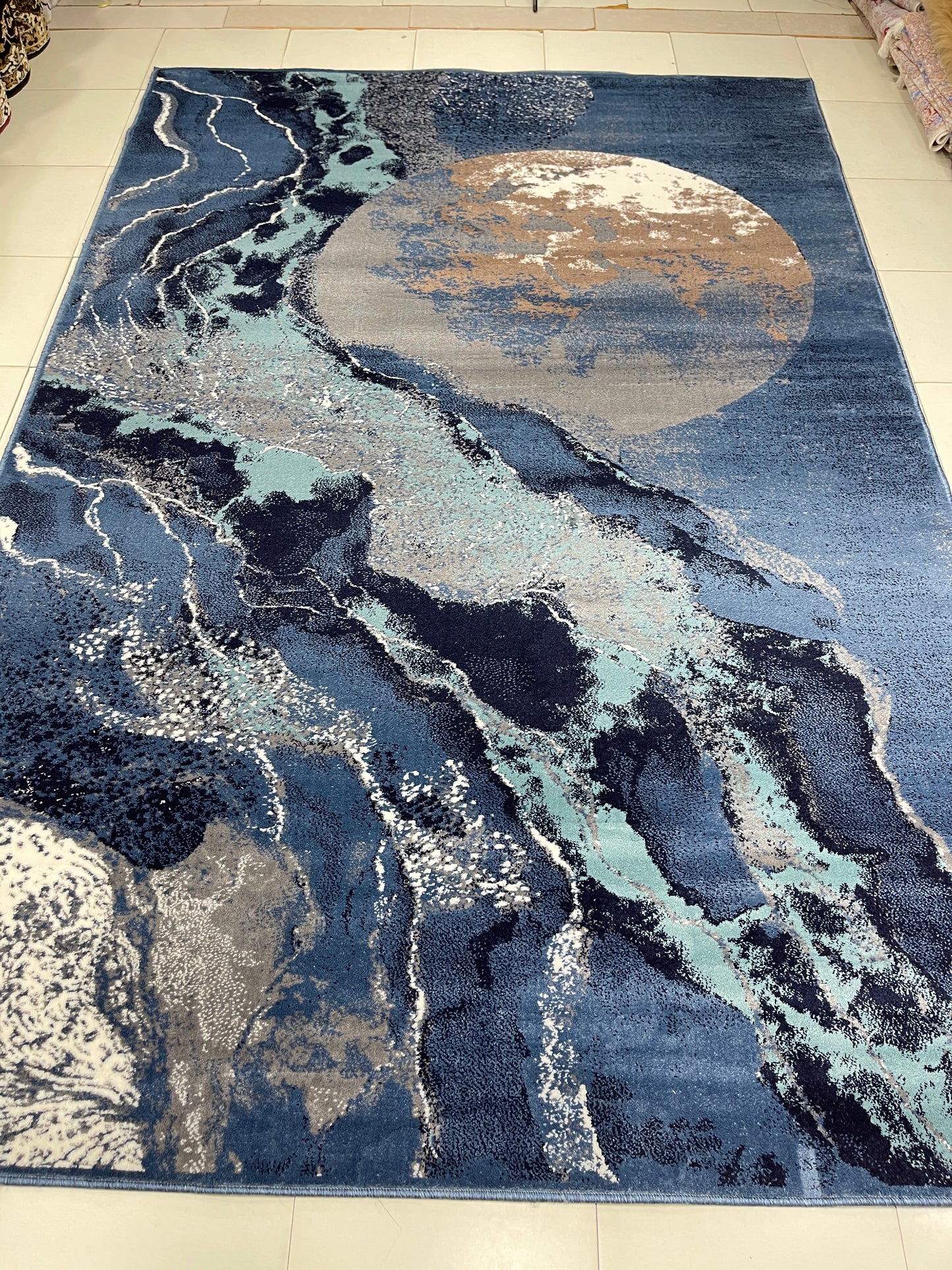 Modern polypropylene Rug,back woven(Article-429-Blue)
Size : 6.6 ft width x 9.6 ft length (200cm x 290cm)