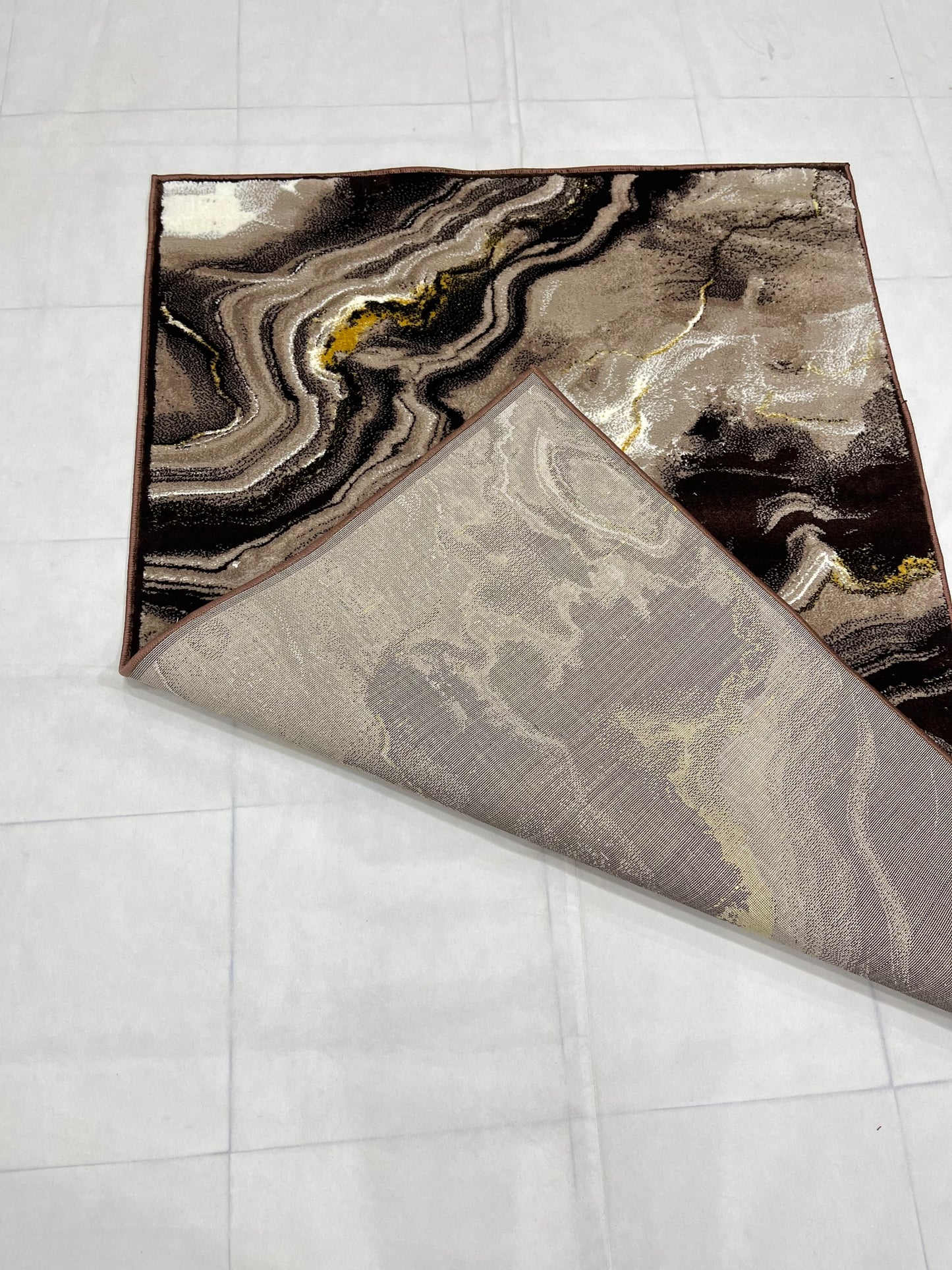 Polyester Silk Woven Rug.(Article-1560-Brown) Size : 4 ft width x 5.6 ft length