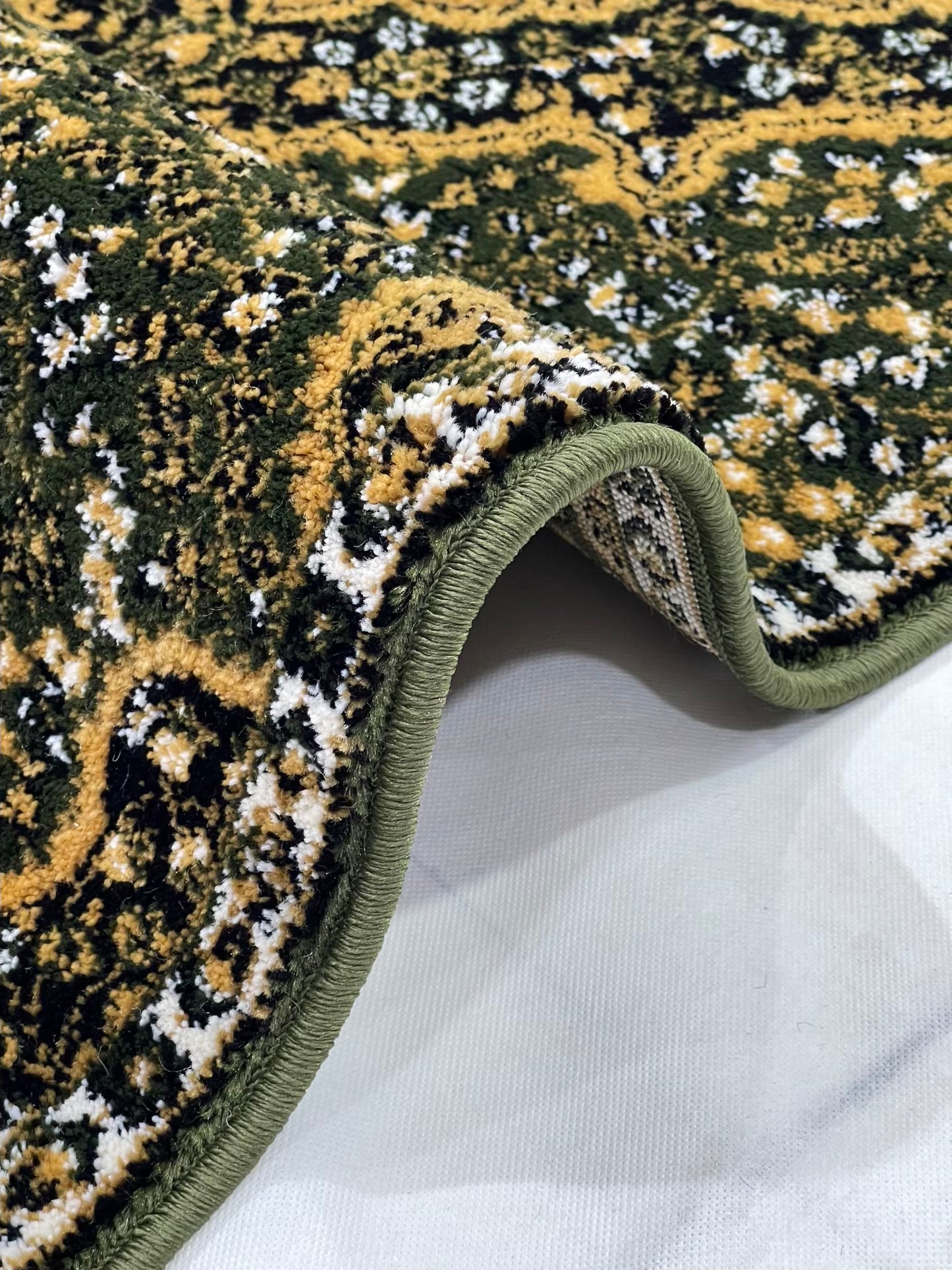 Green Persian Polypropylene Woven Runner.
 Size : 2.6 ft width x 6.6 ft length
 (80 cm x 200cm)