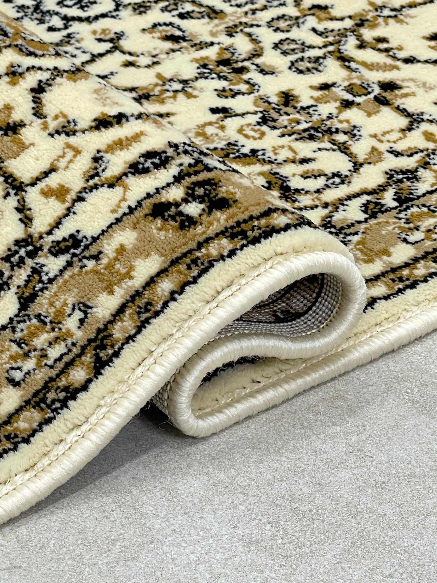 Off white Persian Polypropylene Woven Rug.
 Size : 2.6 ft width x 6.6 ft length
 (80 cm x 200cm)