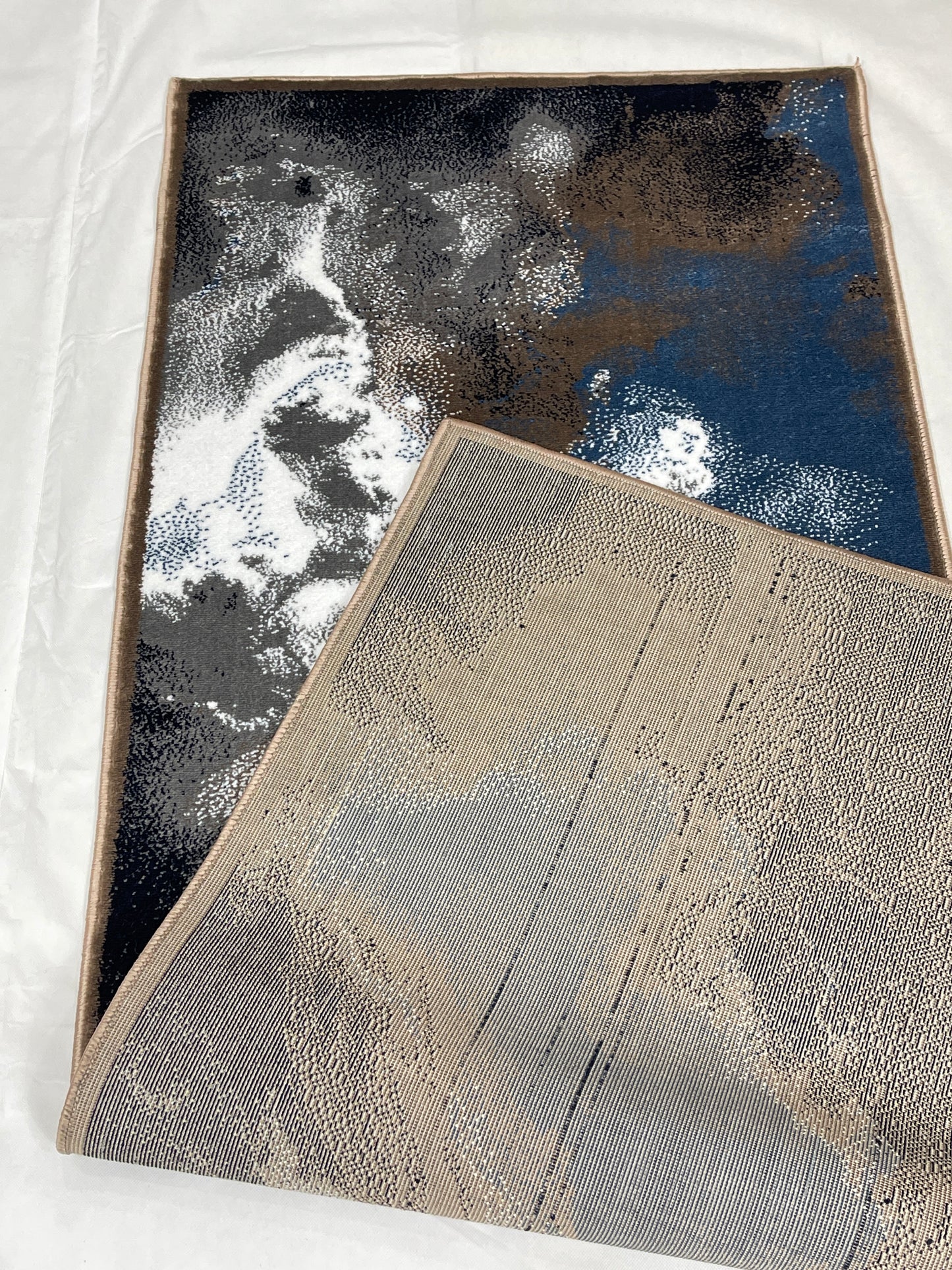 Mink Modern Polypropylene Woven Rug.  Size : 2.6 ft width x 6.6 ft length  (80 cm x 200cm)