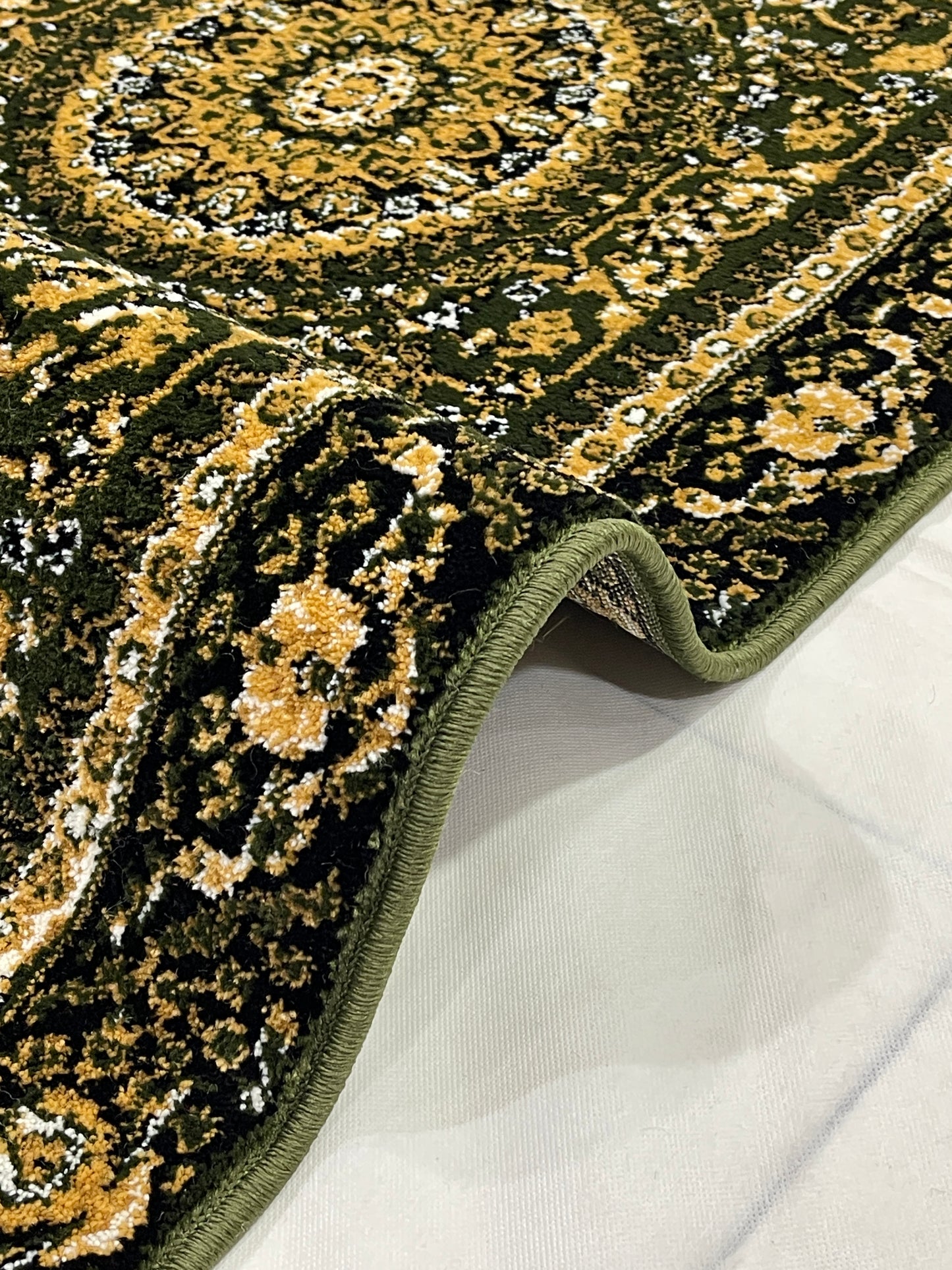 Green Persian Polypropylene Woven Runner.
 Size : 2.6 ft width x 6.6 ft length
 (80 cm x 200cm)
