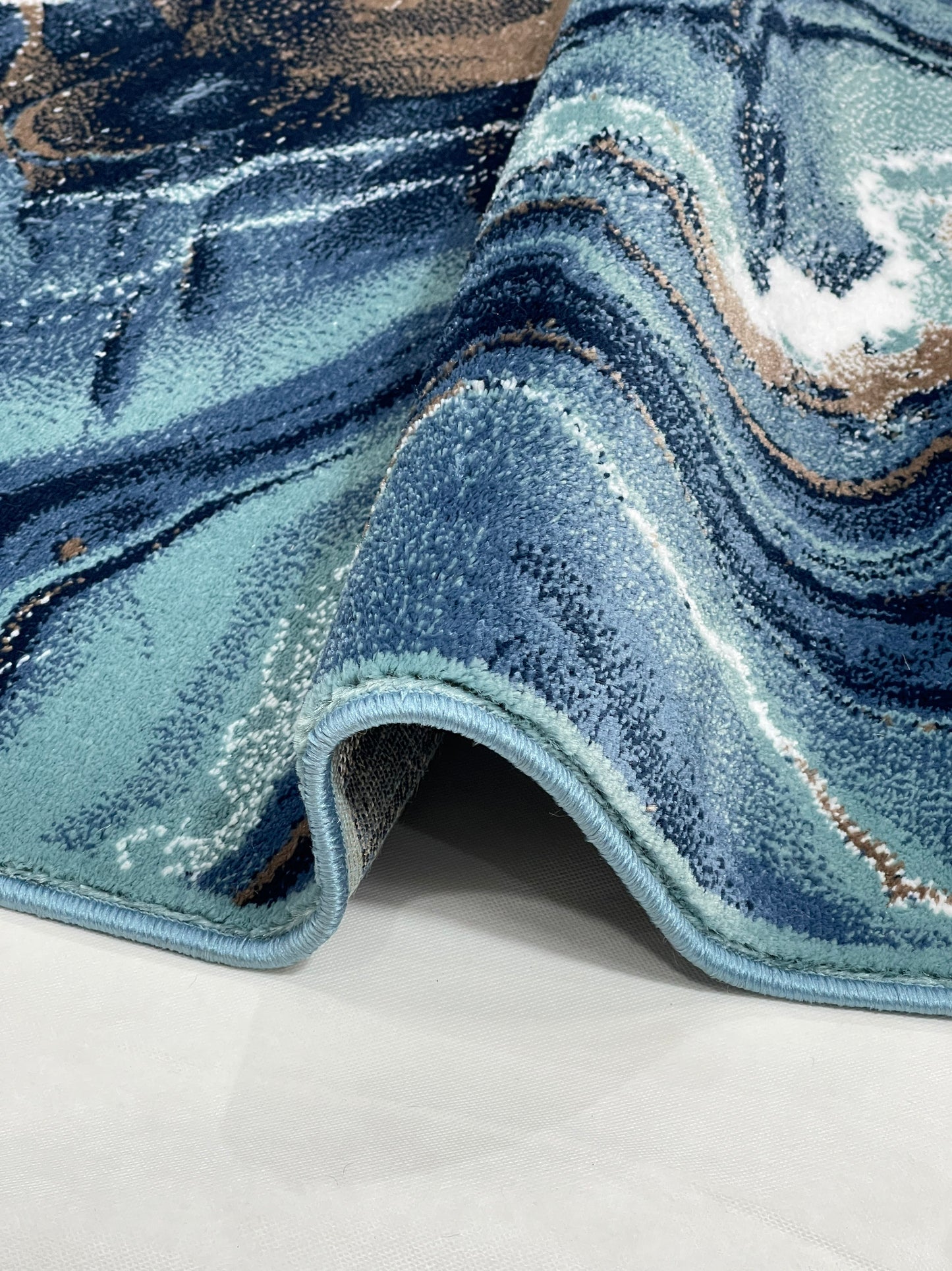 Modern polypropylene Rug,back woven(Article-6777-Feroze )
Size : 5ft width  x 7.3ft length (150cm x 220cm)