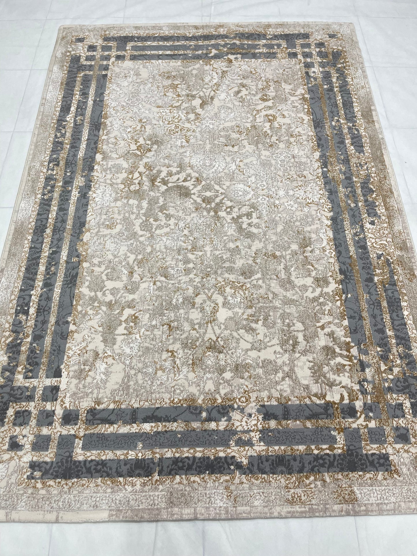 Irani Vintage Woven Rug.  Article -2078-Off white Size: 5 ft width x 7.3 ft length (150cm x 220cm)