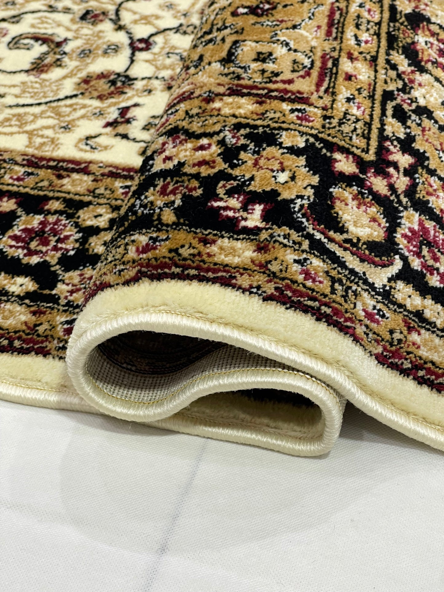 Persian  Polypropylene Rug,back woven(Article-19-Off white)
Size : 5ft width  x 7.3ft length (150cm x 220cm)