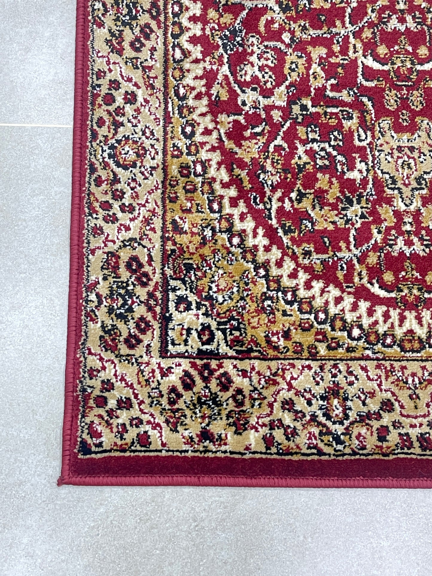 Red Persian Polypropylene Woven Rug.
 Size : 2.6 ft width x 6.6 ft length
 (80 cm x 200cm)