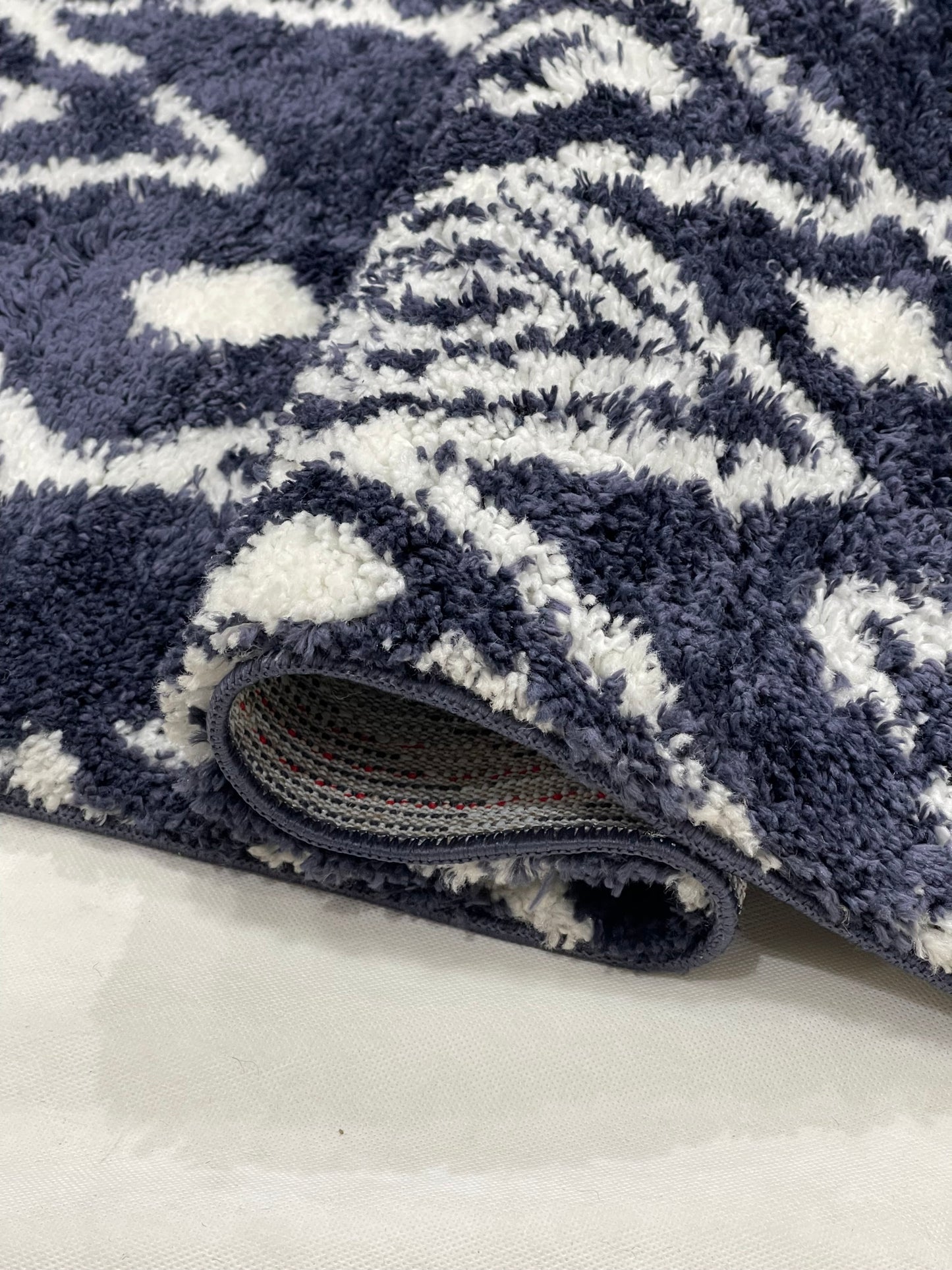 Turkish Shaggy Rug With Woven Back.  Size : 5 Ft Width x 7.3 Ft Length (160cm x 220cm) Article-05-Blue