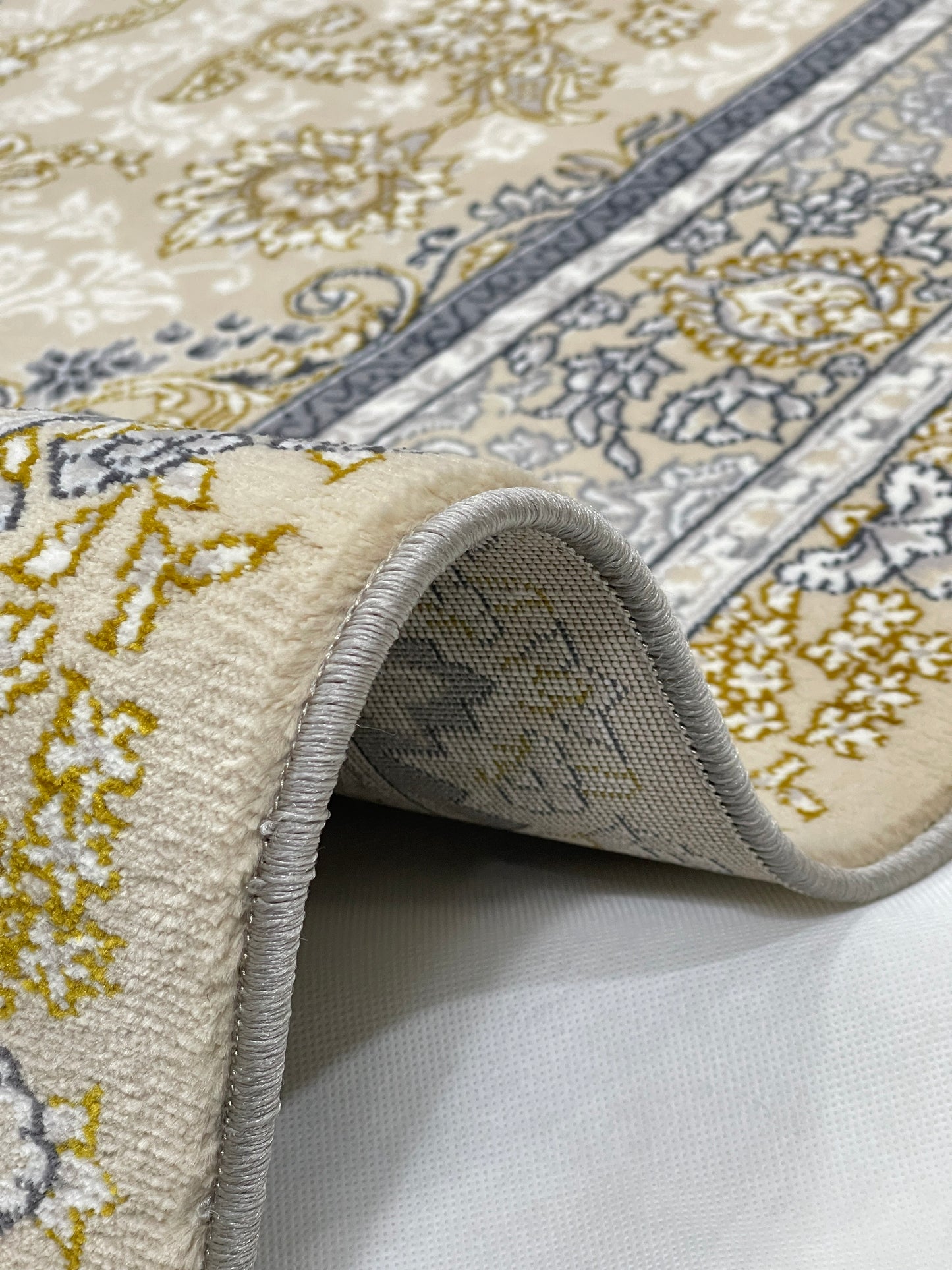 Persian Thick Woven Rug. 
(Article -643-Beige )
Size: 6.6 ft width x 9.6 ft length (200cm x 290cm)