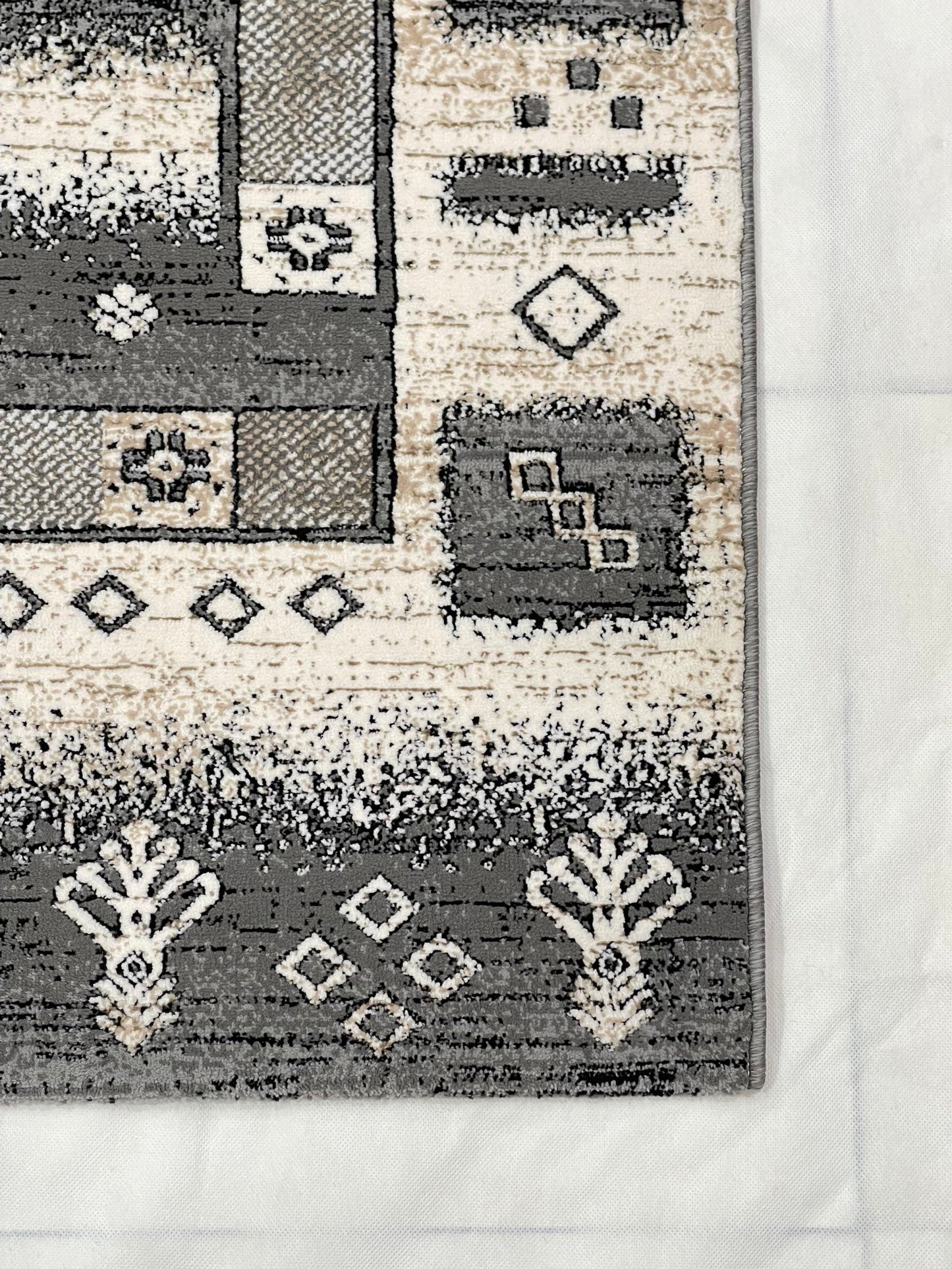Irani Vintage Woven Rug.
 Article -2048-Grey
Size: 4 ft width x 6 ft length ( 120cm x 180 cm)