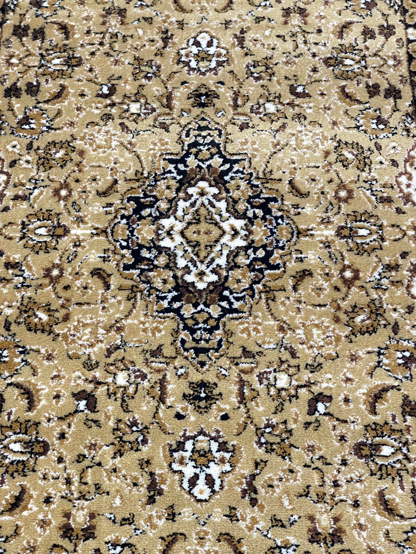 Beige Persian Polypropylene Woven Runner.
Size : 2.6 ft width x 6.6 ft length
(80 cm x 200 cm)