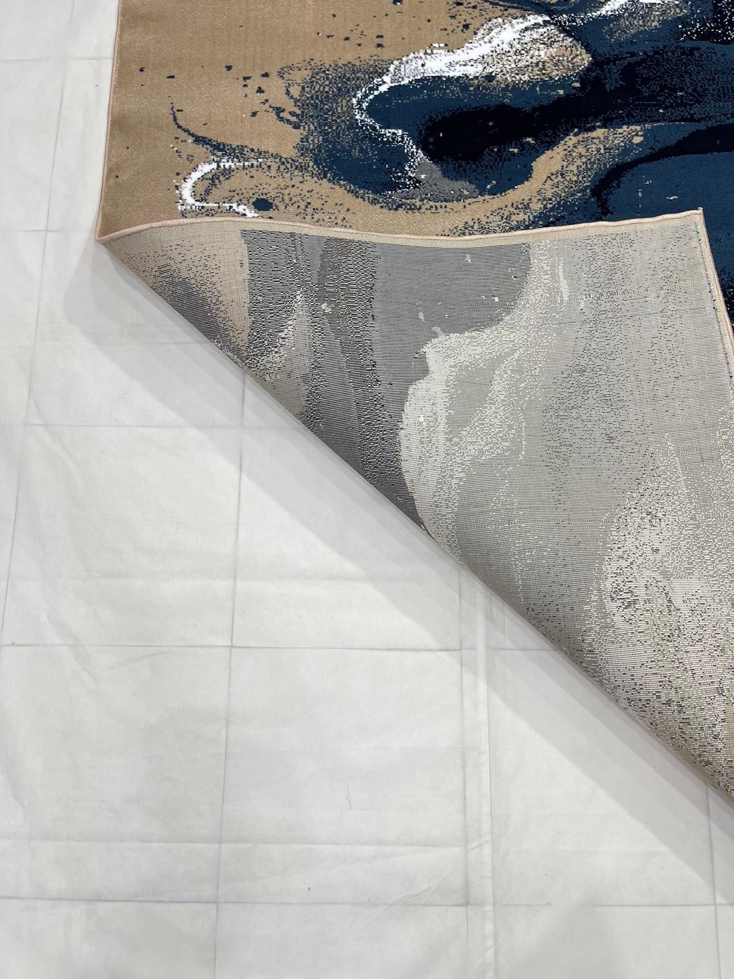 Modern polypropylene Rug,back woven(Article-6772-Mink ) Size : 5ft width  x 7.3ft length (150cm x 220cm)