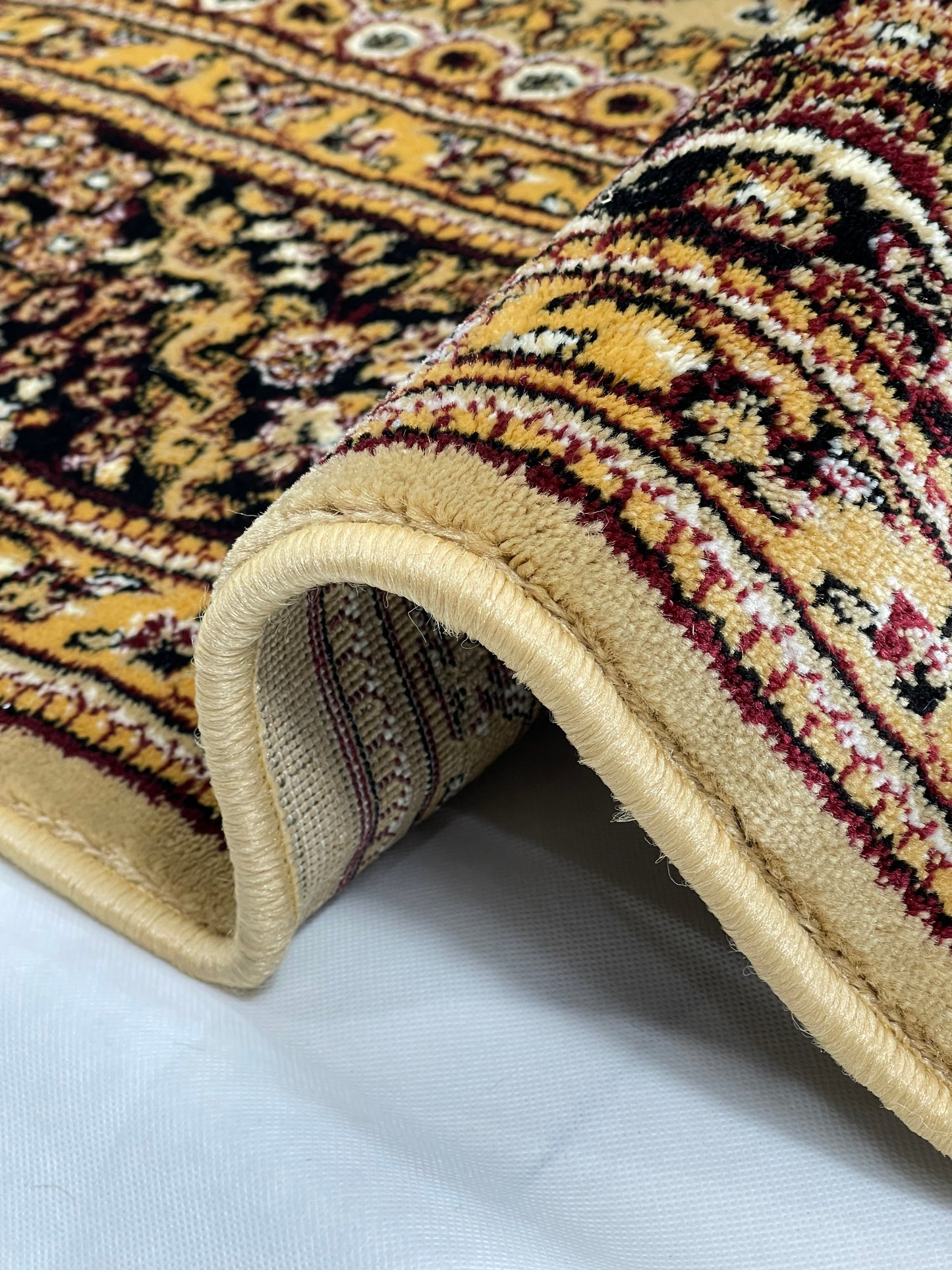 Persian polypropylene Rug,back woven(Article-22-Beige)
Size : 6.6 ft width x 9.6 ft length (200cm x 290cm)