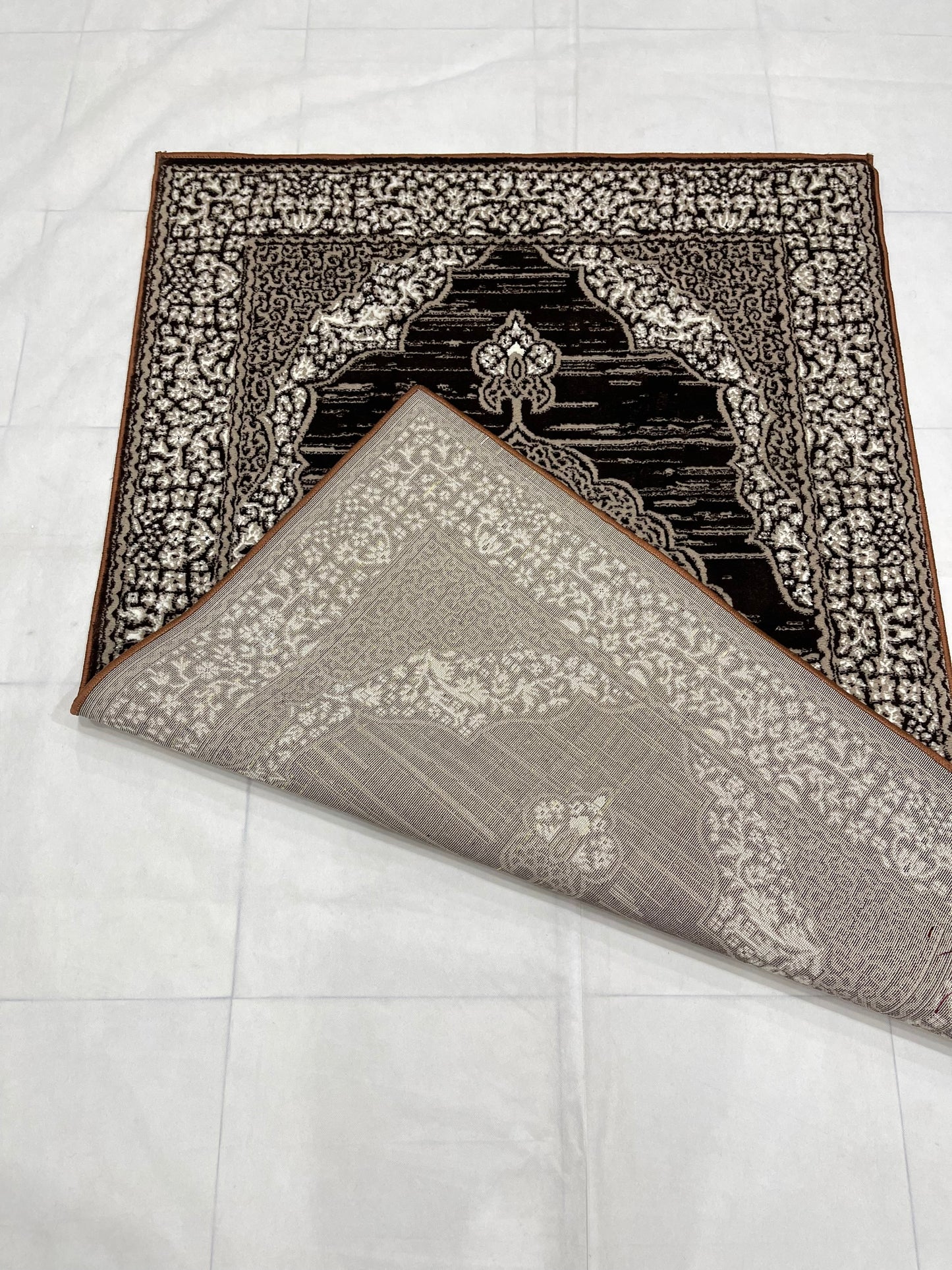 Polyester Silk Woven Rug.(Article-1563-Brown) Size : 4 ft width x 5.6 ft length