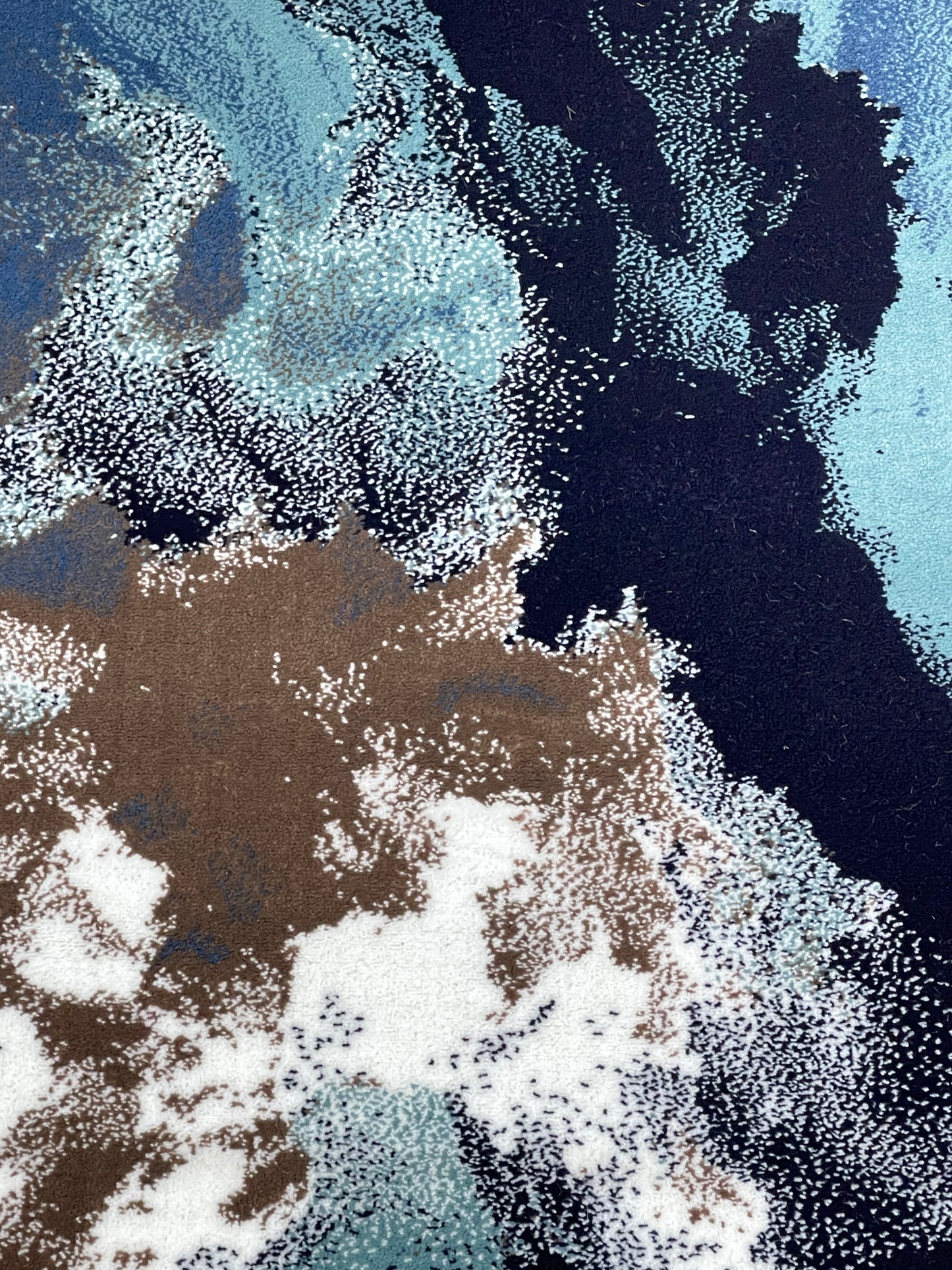 Feroze Modern Polypropylene Woven Rug.
 Size : 2.6 ft width x 6.6 ft length
 (80 cm x 200cm)