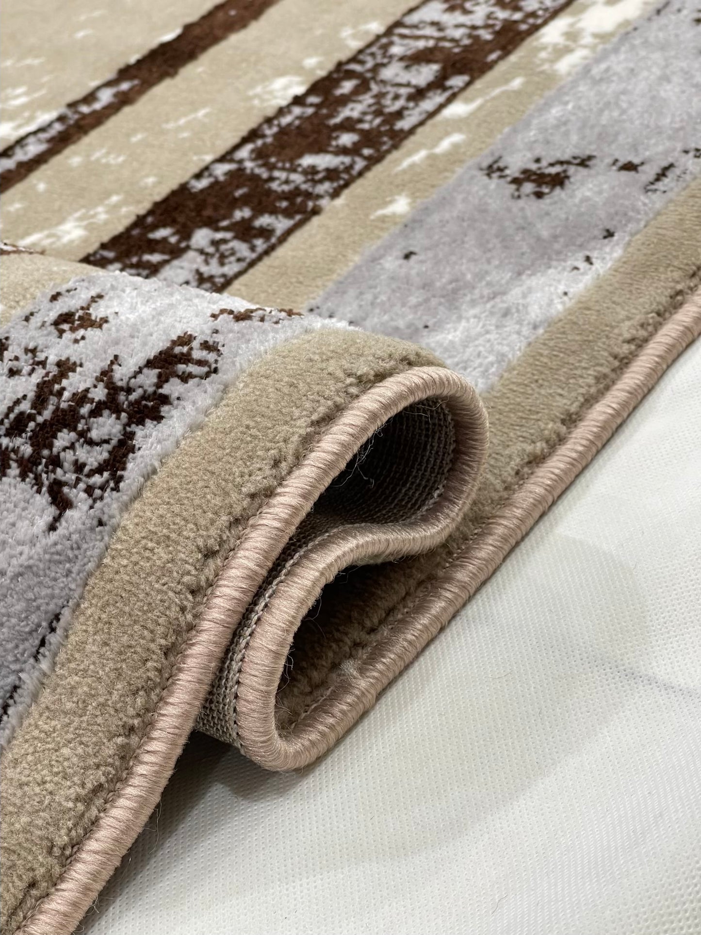 Polyester Silk.(Article-16080-Off white) Size : 6.6 ft width x 9.6 ft length ( 200 cm x 290 cm)