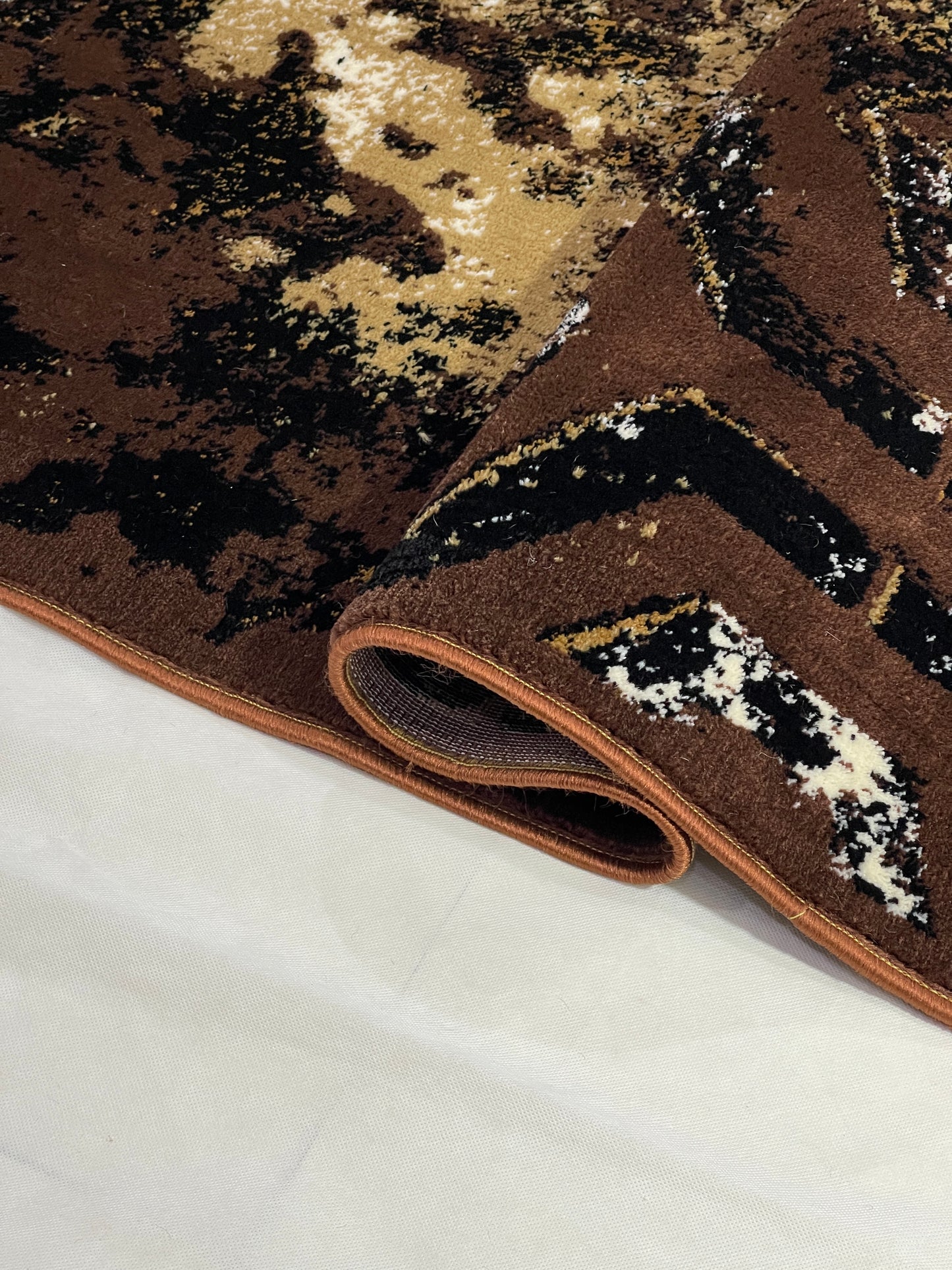 Modern  Polypropylene woven Rug.
Article-521-Brown