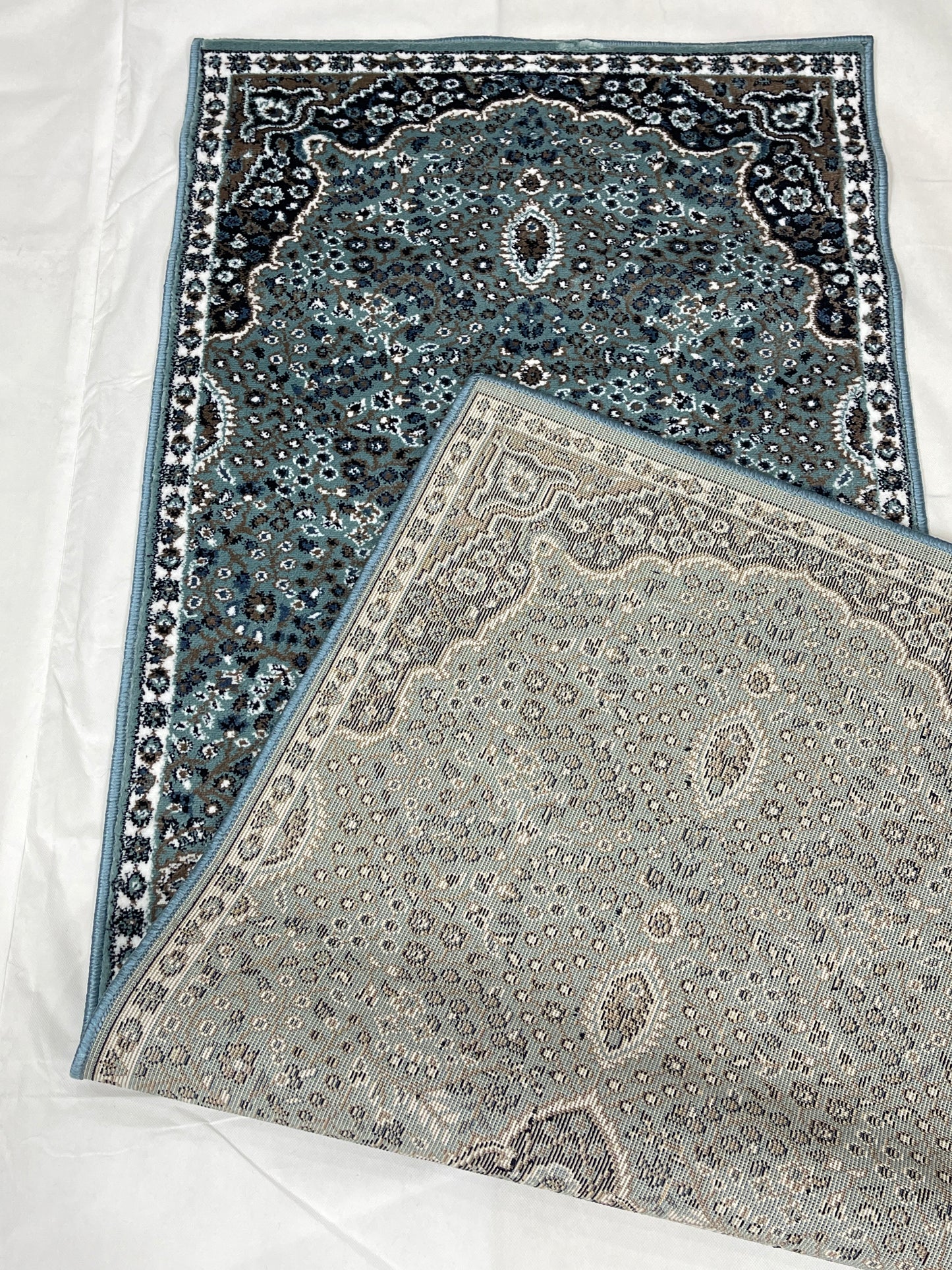 Feroze Persian Polypropylene Woven Rug.  Size : 2.6 ft width x 6.6 ft length  (80 cm x 200cm)