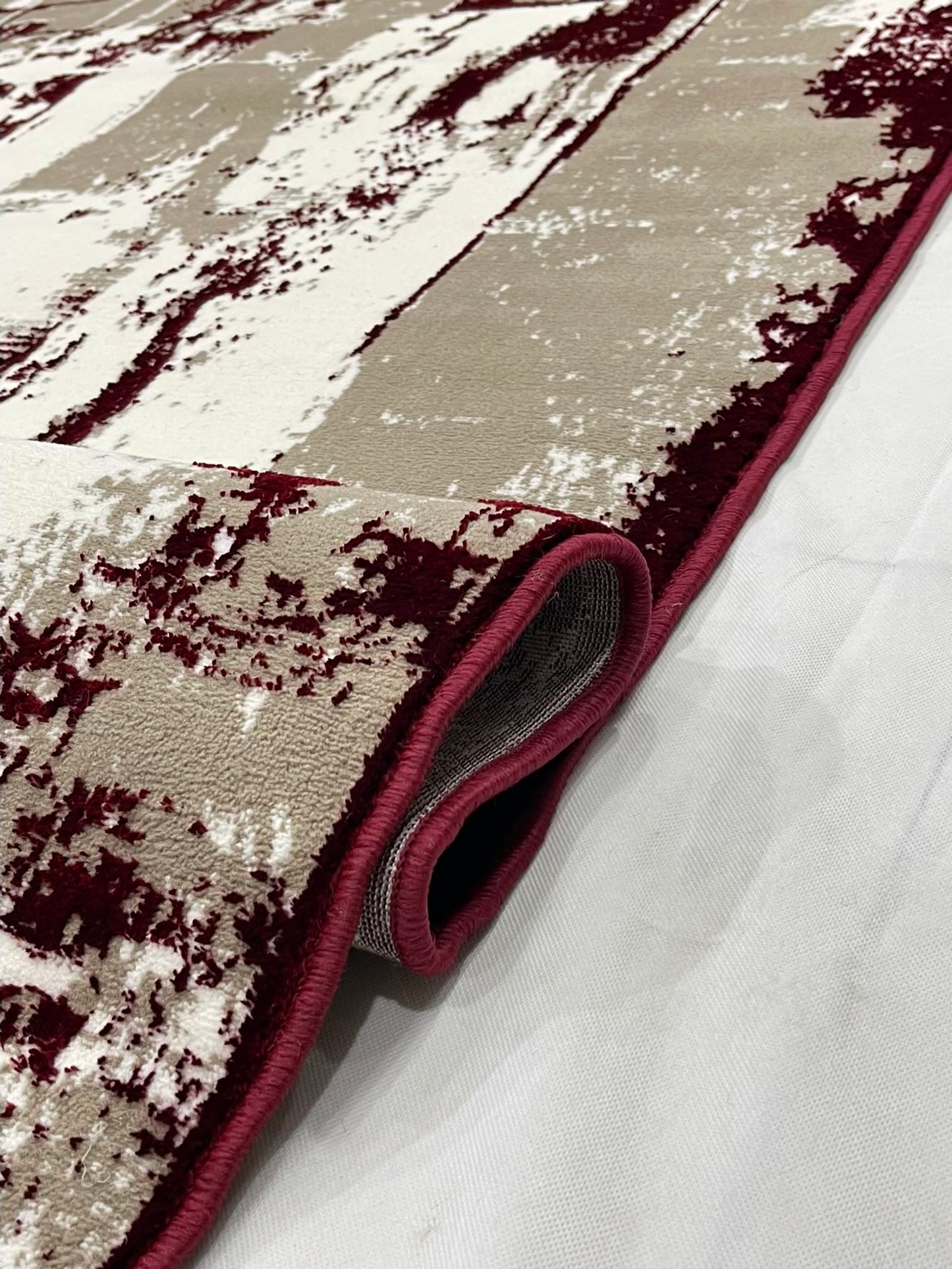 Polyester Silk.(Article-1604-Red)
Size : 6.6 ft width x 9.6 ft length ( 200 cm x 290 cm)
