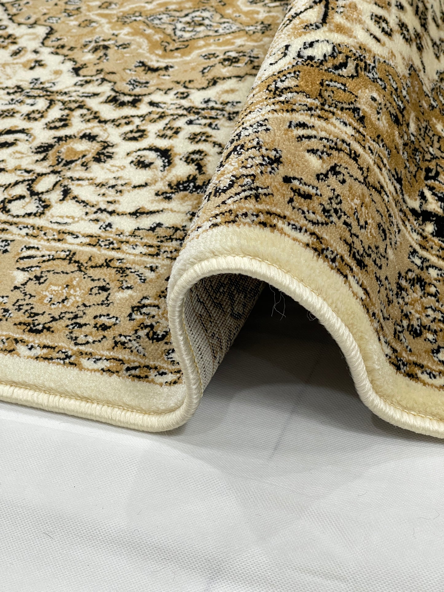 Persian polypropylene Rug,back woven(Article-01-Off white)