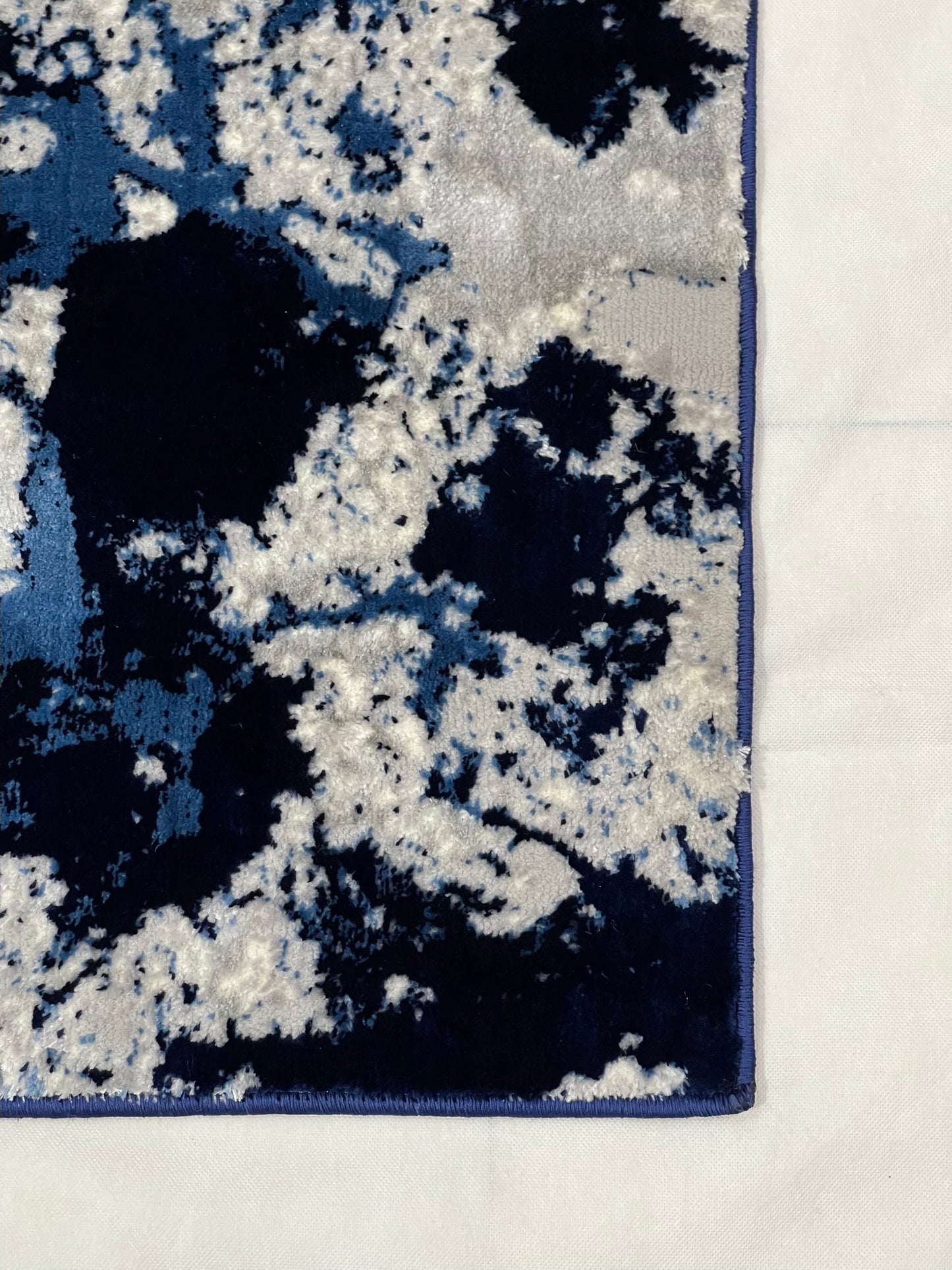 Turkish Top Quality Silk.(Article-1072-Blue) Size: 3 ft width x 5 ft length ( 100cm x 150cm)
