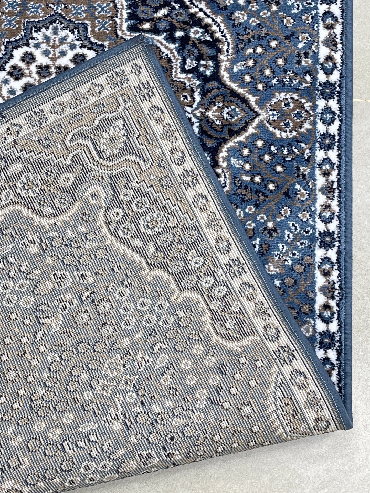 Blue Persian Polypropylene Woven Rug.
 Size : 2.6 ft width x 6.6 ft length
 (80 cm x 200cm)