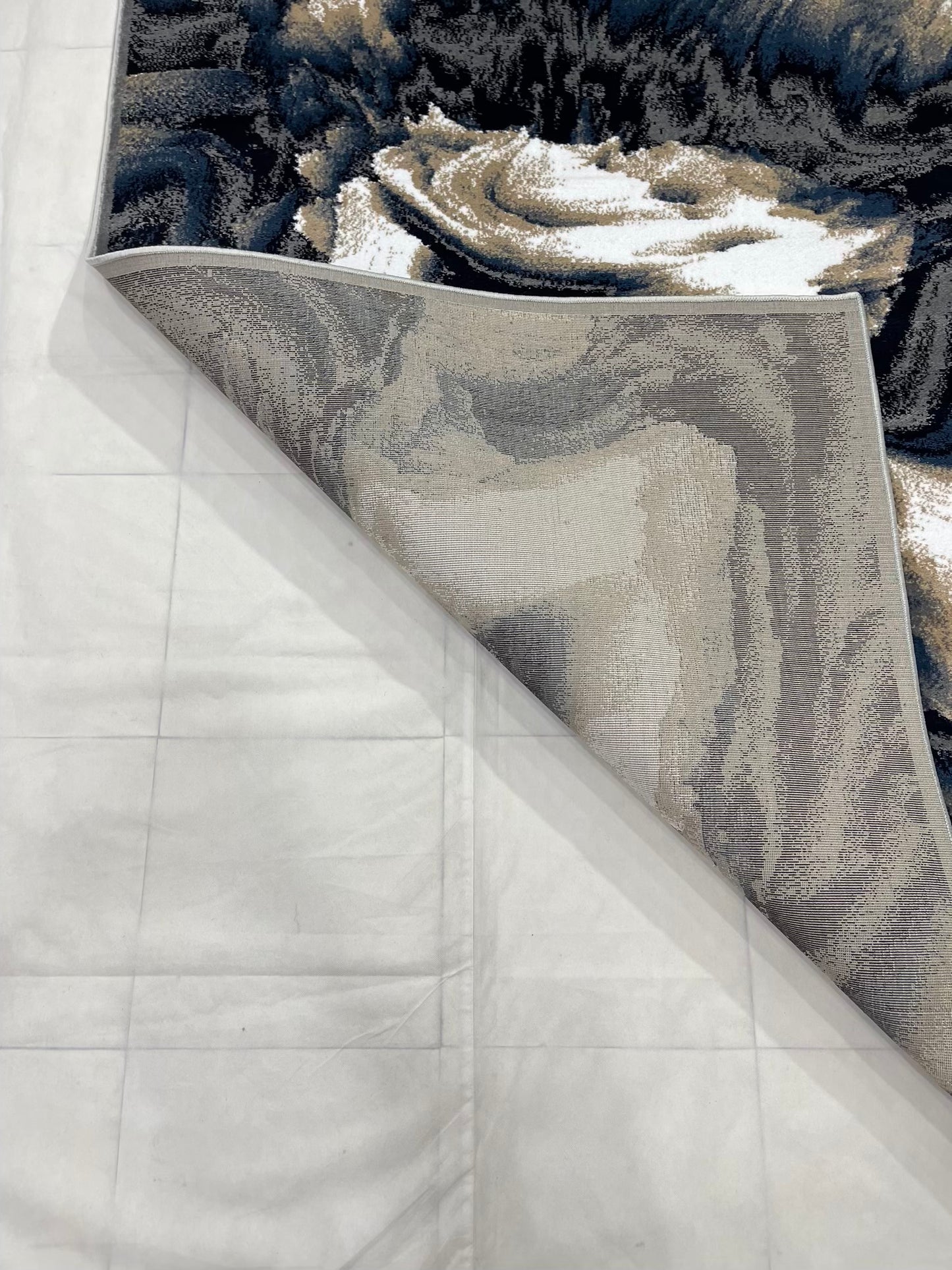 Modern polypropylene Rug,back woven(Article-6774-Grey ) Size : 5ft width  x 7.3ft length (150cm x 220cm)