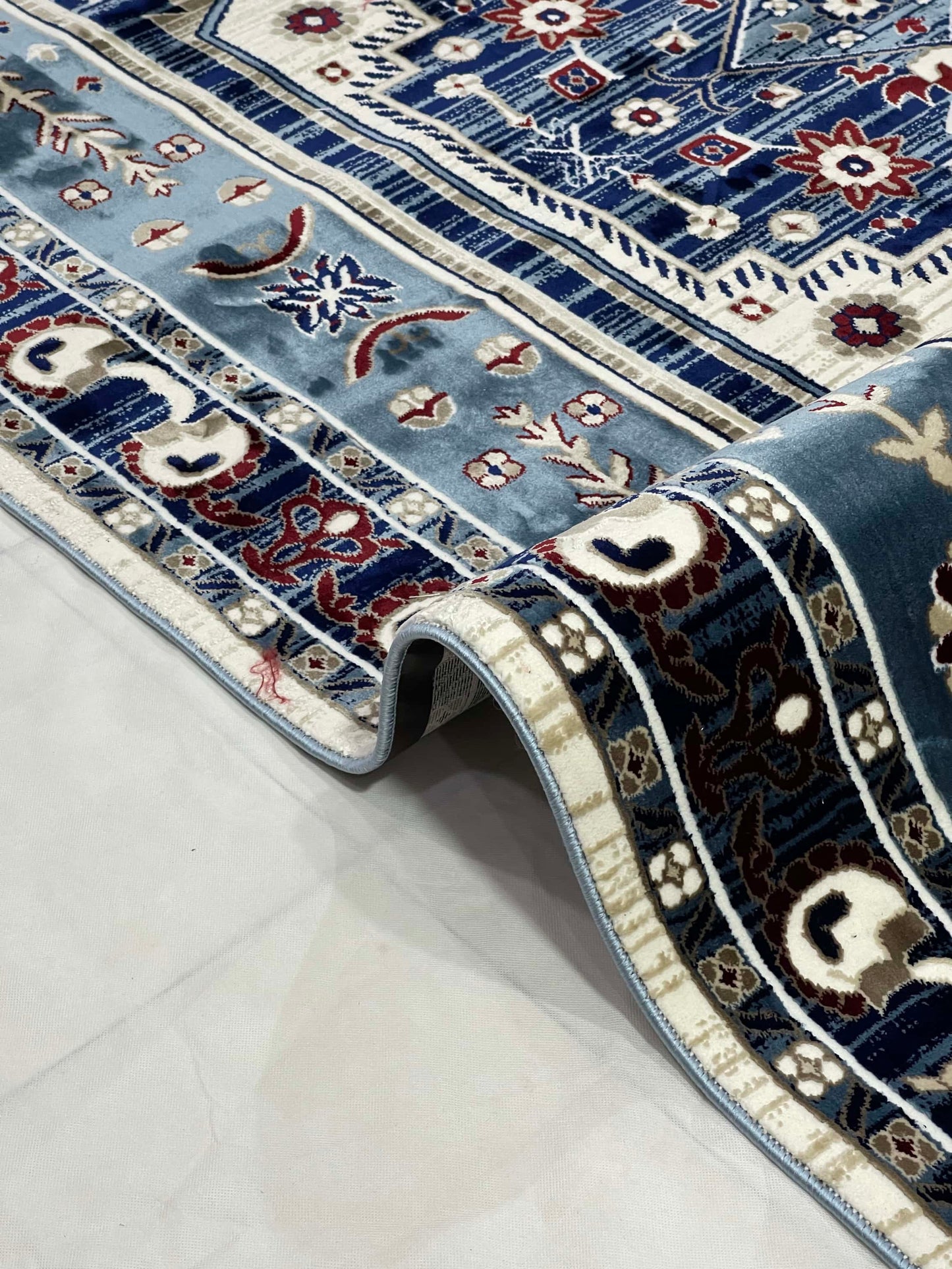 New Turkish Silk (Super Hair) 
Size: 6.6 ft width x 9.6 ft length (200cm x 290cm)
Article -407- off white , Blue, Multi Colour