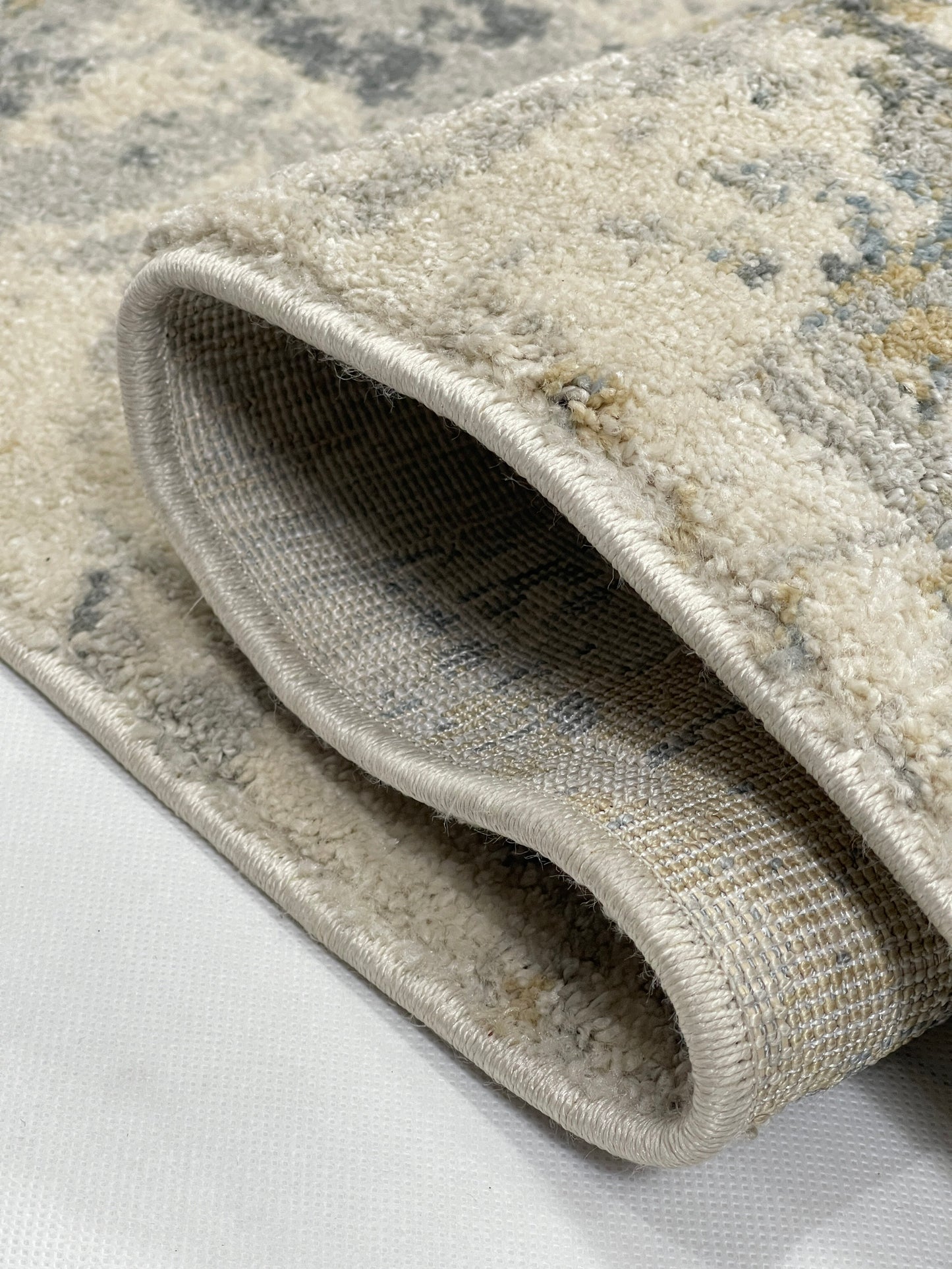 New Turkish Silk (Surya A) 
Size: 6.6 ft width x 9.6 ft length (200cm x 290cm)
Article -623- Grey