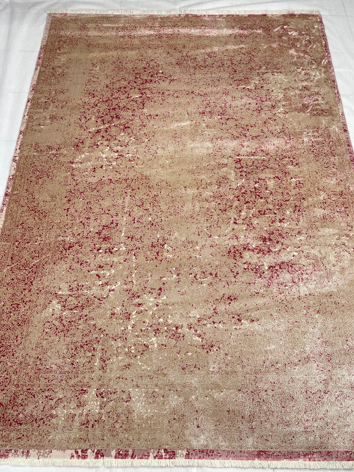 Irani Acrylic 1200 Reeds
Article -212-Pink
Size : 6.6 Ft width x 9.6 Ft length (200cm x 290cm)