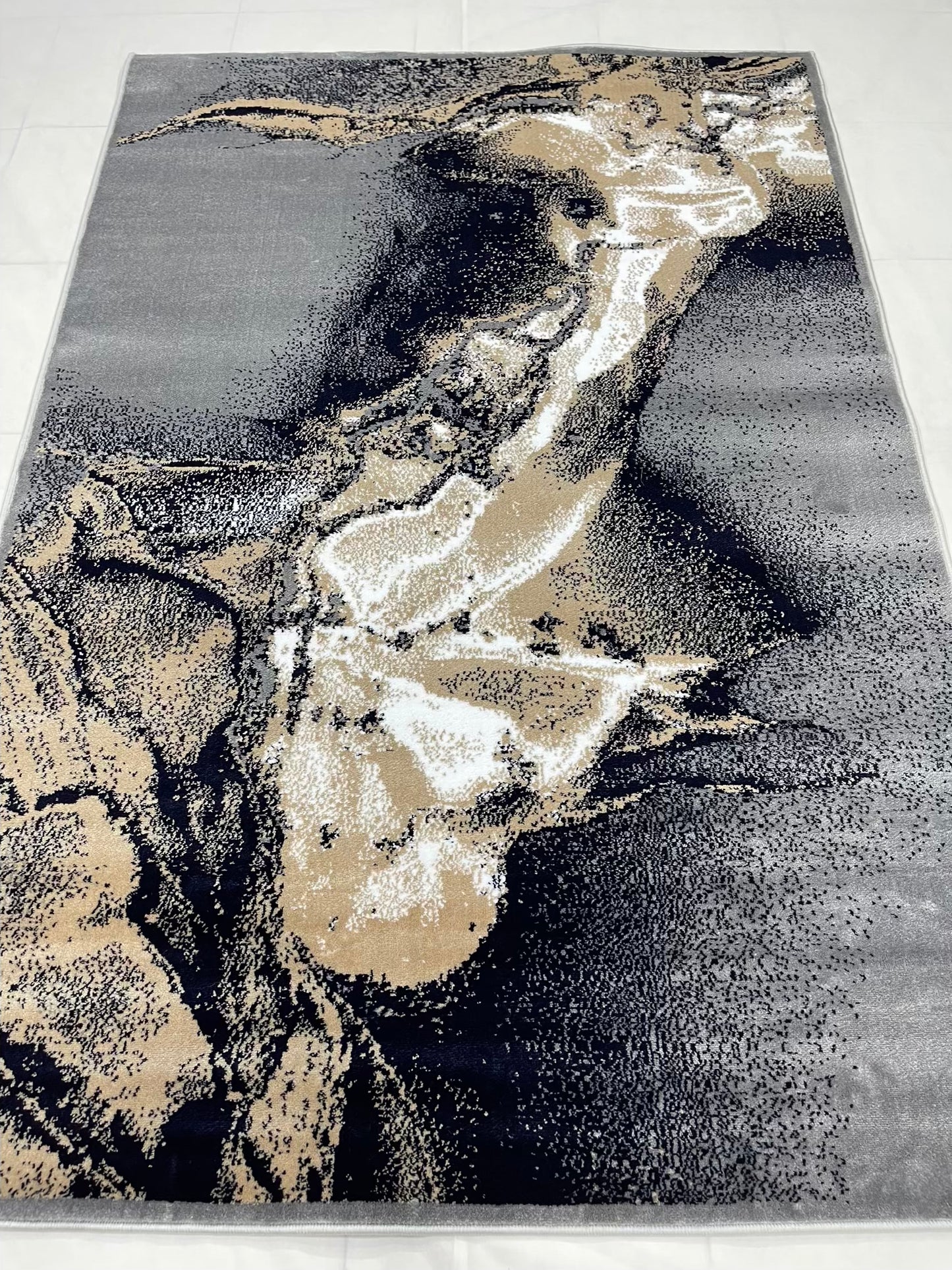 Modern polypropylene Rug,back woven(Article-8122-Grey)
Size : 5ft width  x 7.3ft length (150cm x 220cm)
